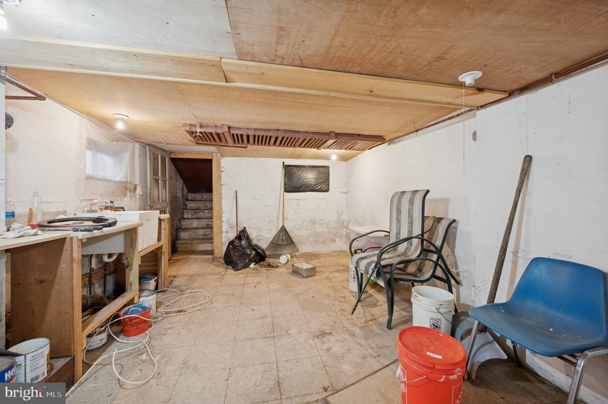 FELTONVILLE - Residential Income