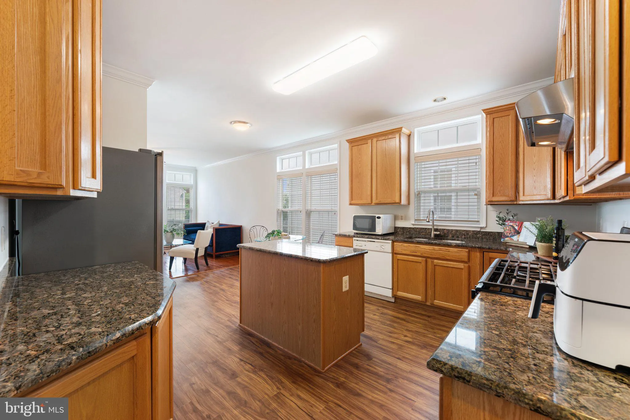 Gainesville, Virginia 20155, United States, 4 Bedrooms Bedrooms, ,4 BathroomsBathrooms,Residential,Coming Soon,149244