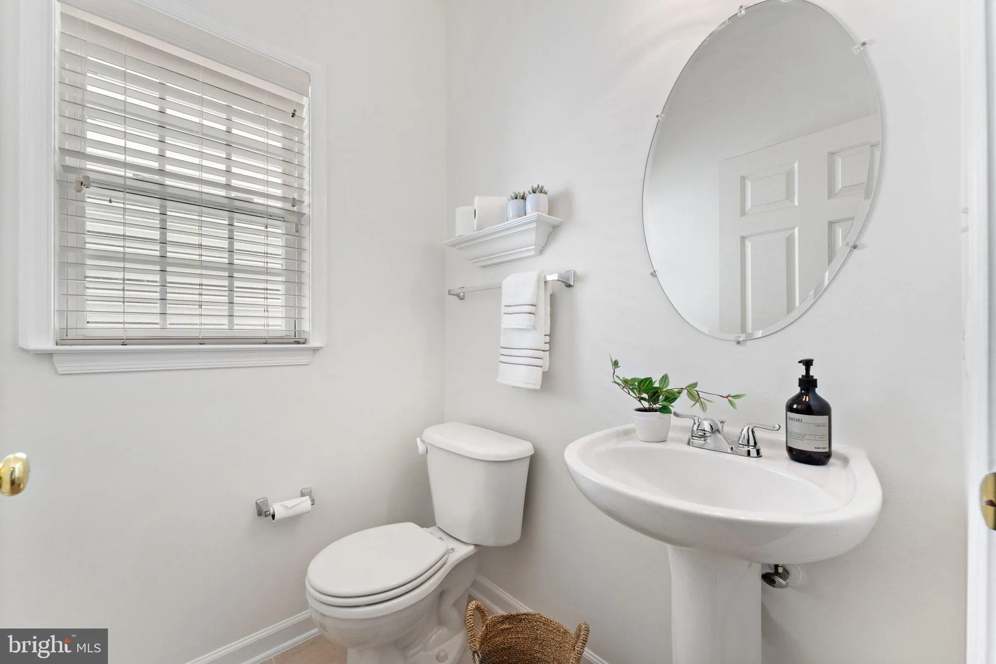 Gainesville, Virginia 20155, United States, 4 Bedrooms Bedrooms, ,4 BathroomsBathrooms,Residential,Coming Soon,149244