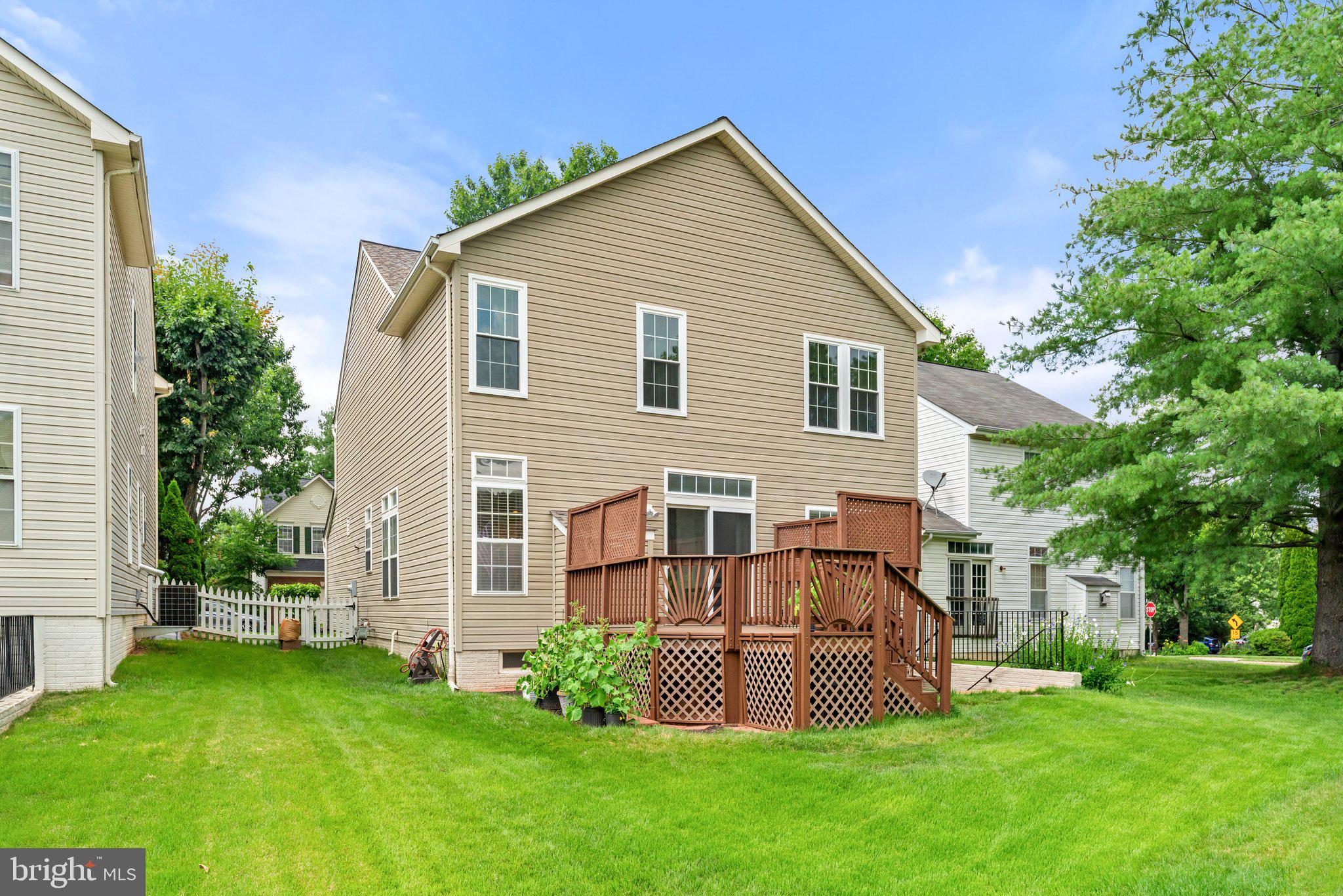 14712 LINKS POND CIRCLE