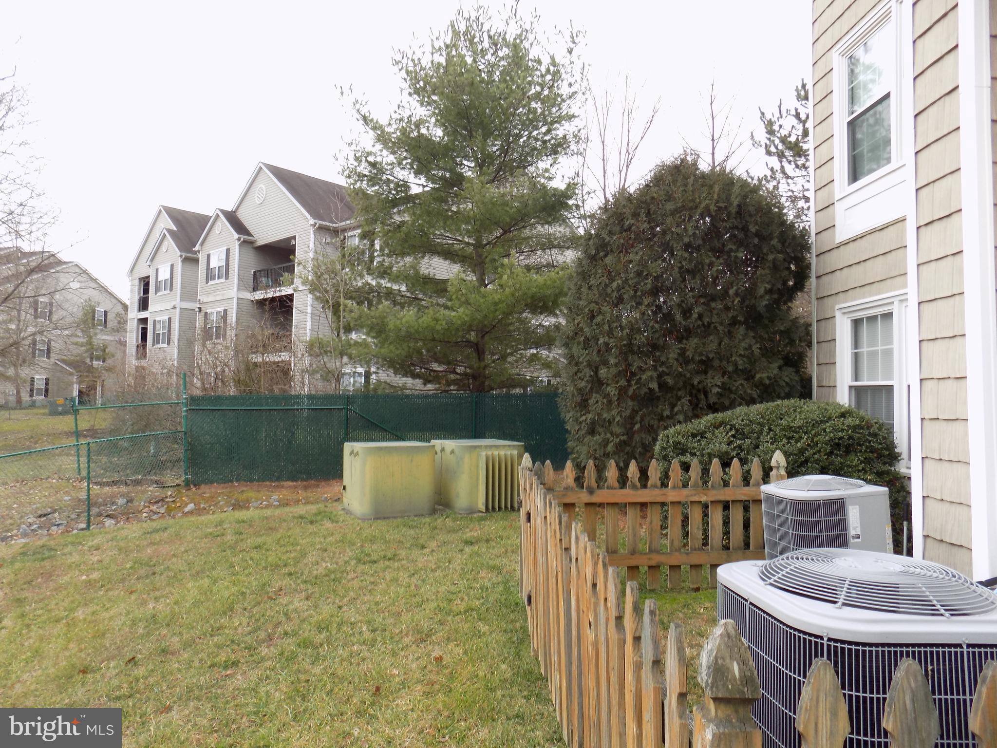 SUMMERLAKE - Residential