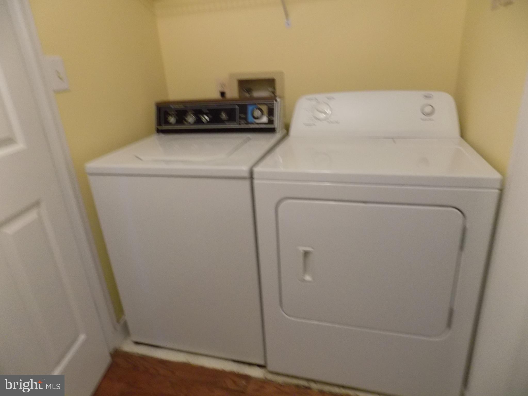 SUMMERLAKE - Residential