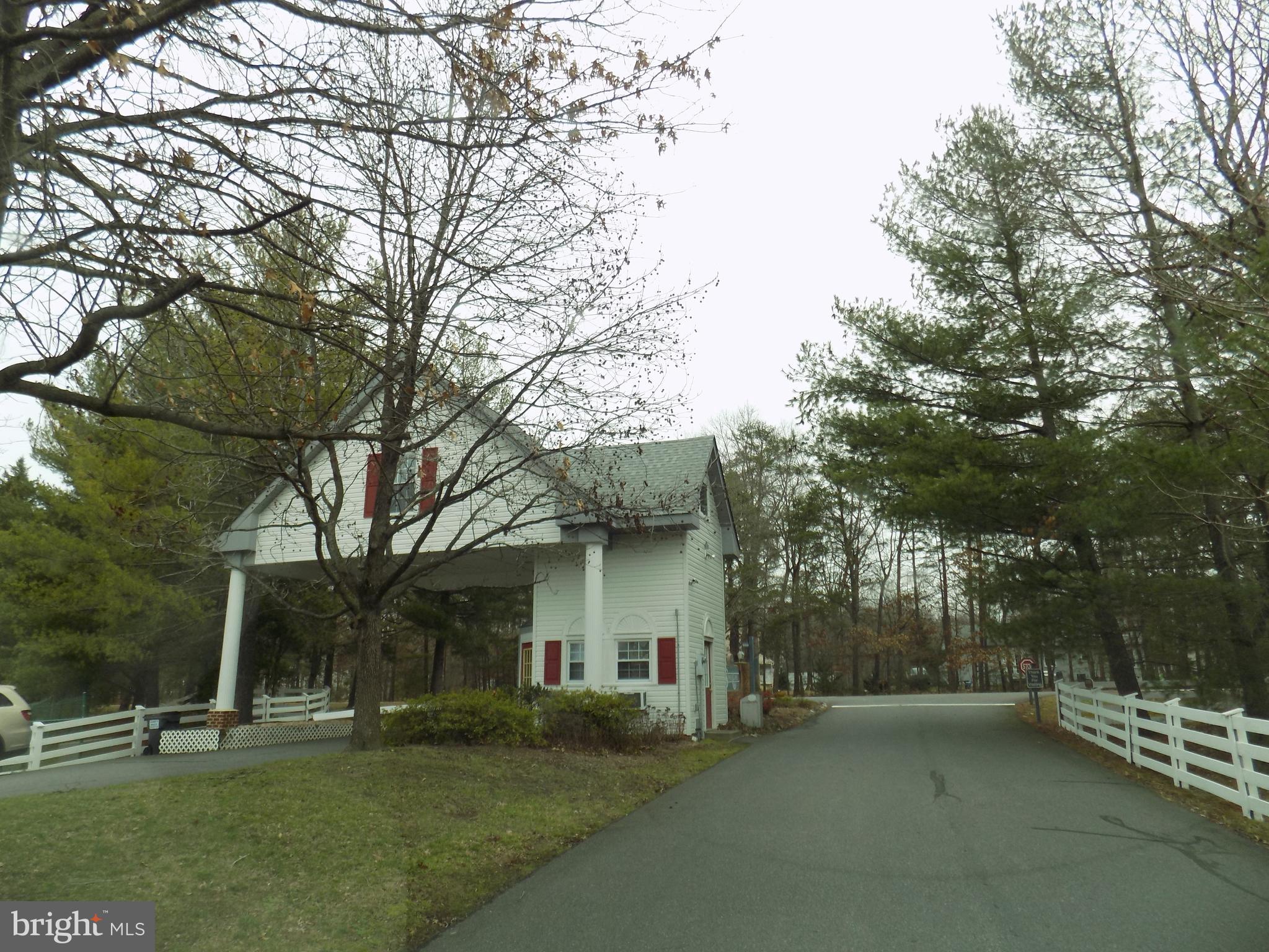 SUMMERLAKE - Residential