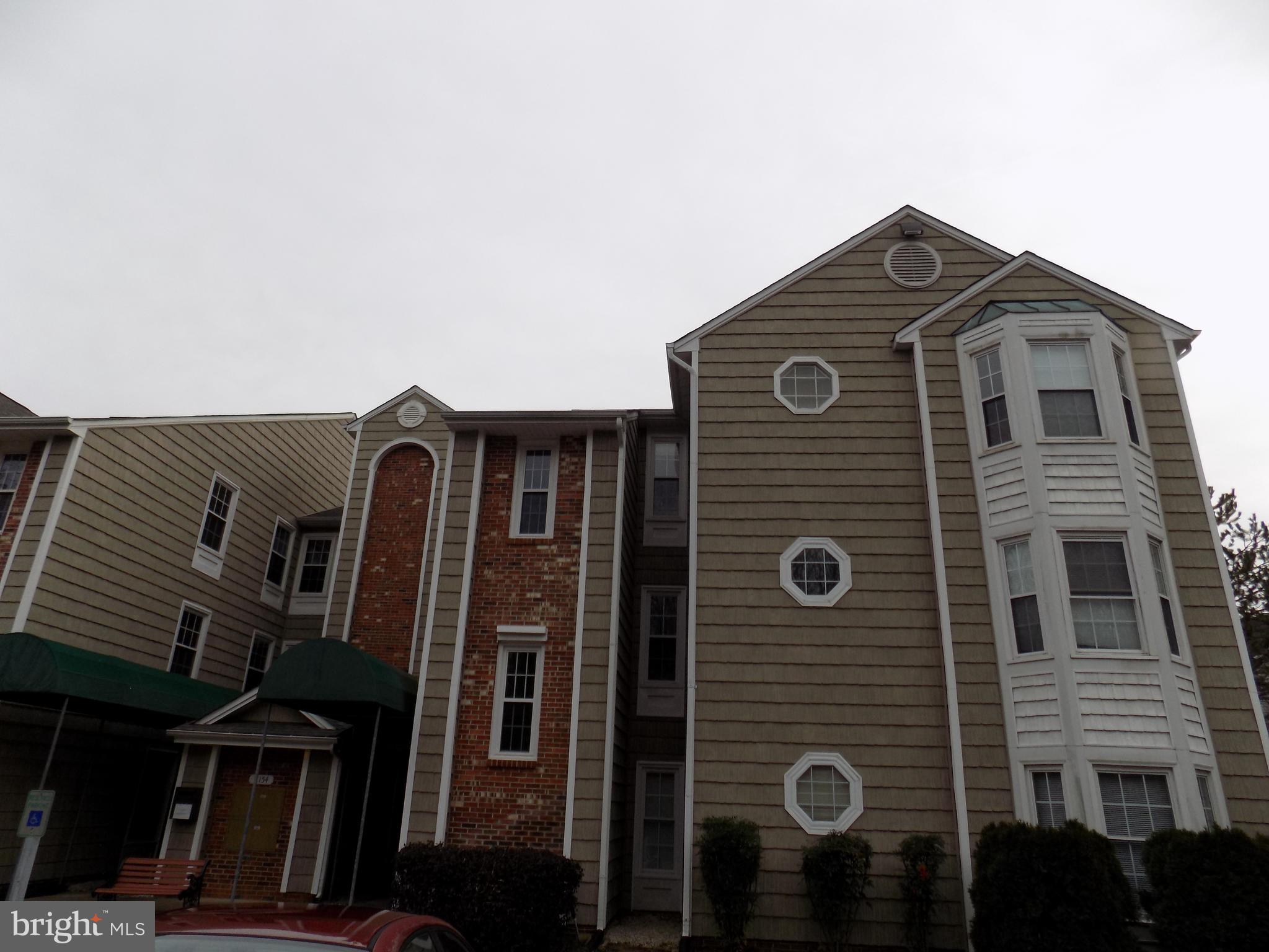 SUMMERLAKE - Residential