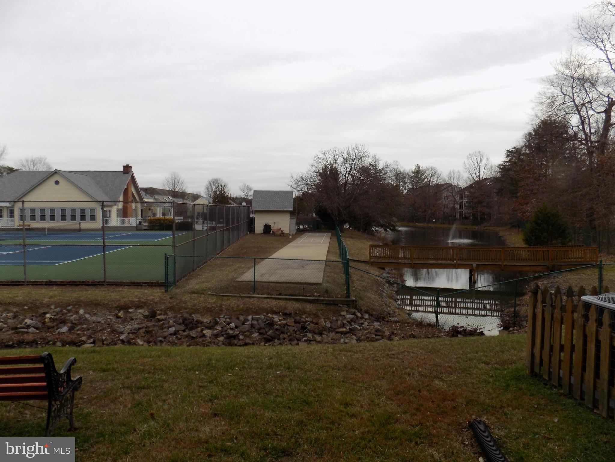 SUMMERLAKE - Residential