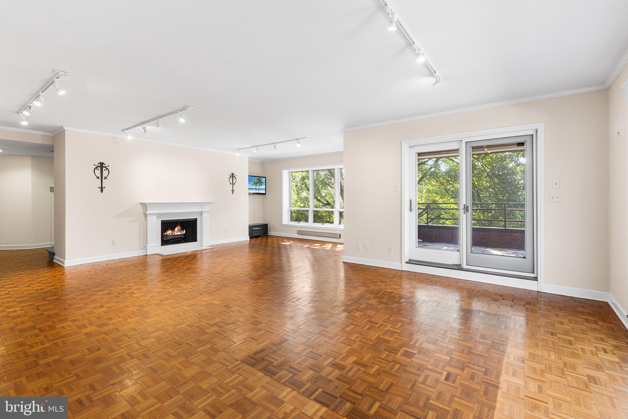 CHESWOLD ESTATES - Residential