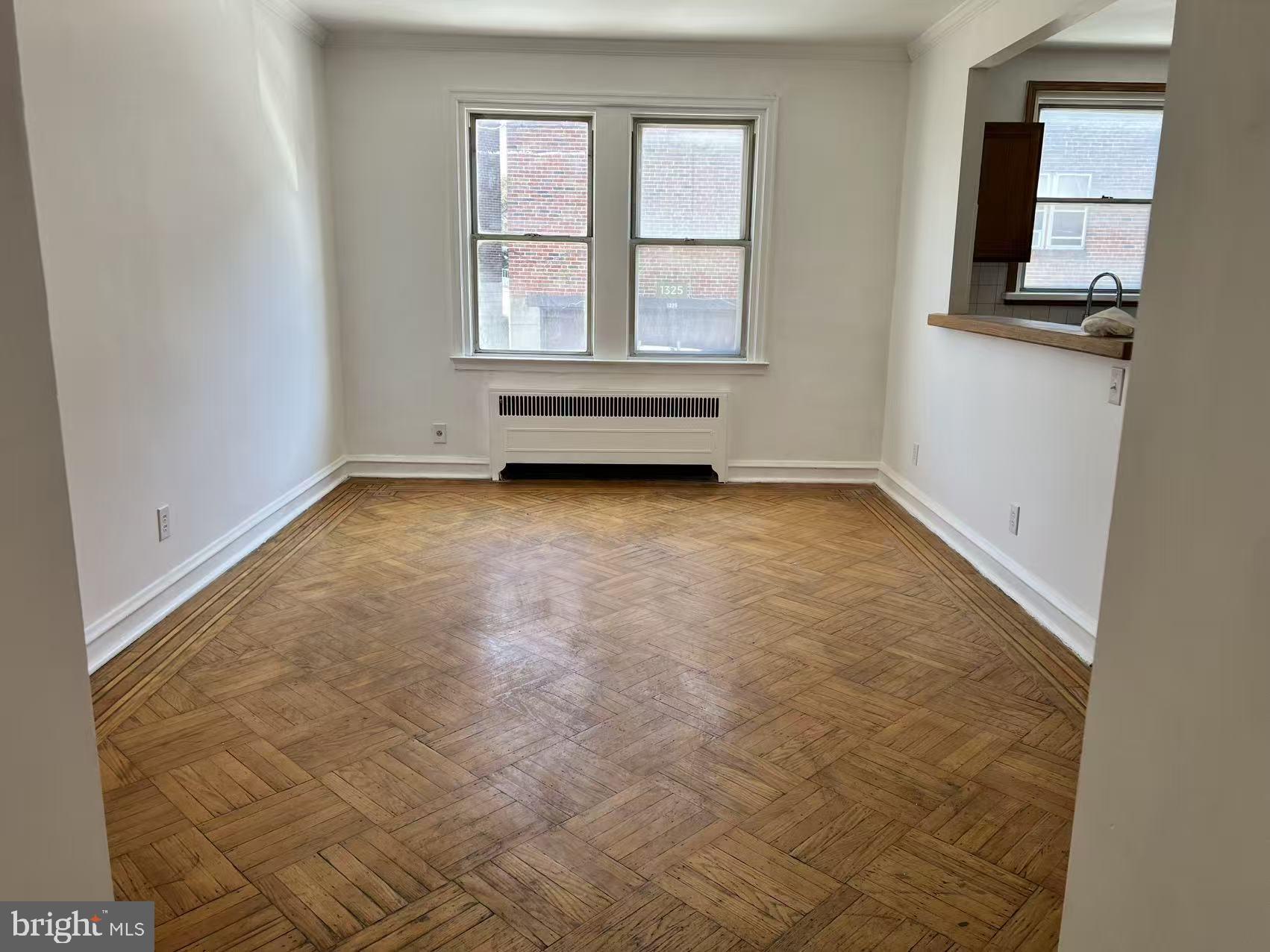 OXFORD CIRCLE - Residential Lease