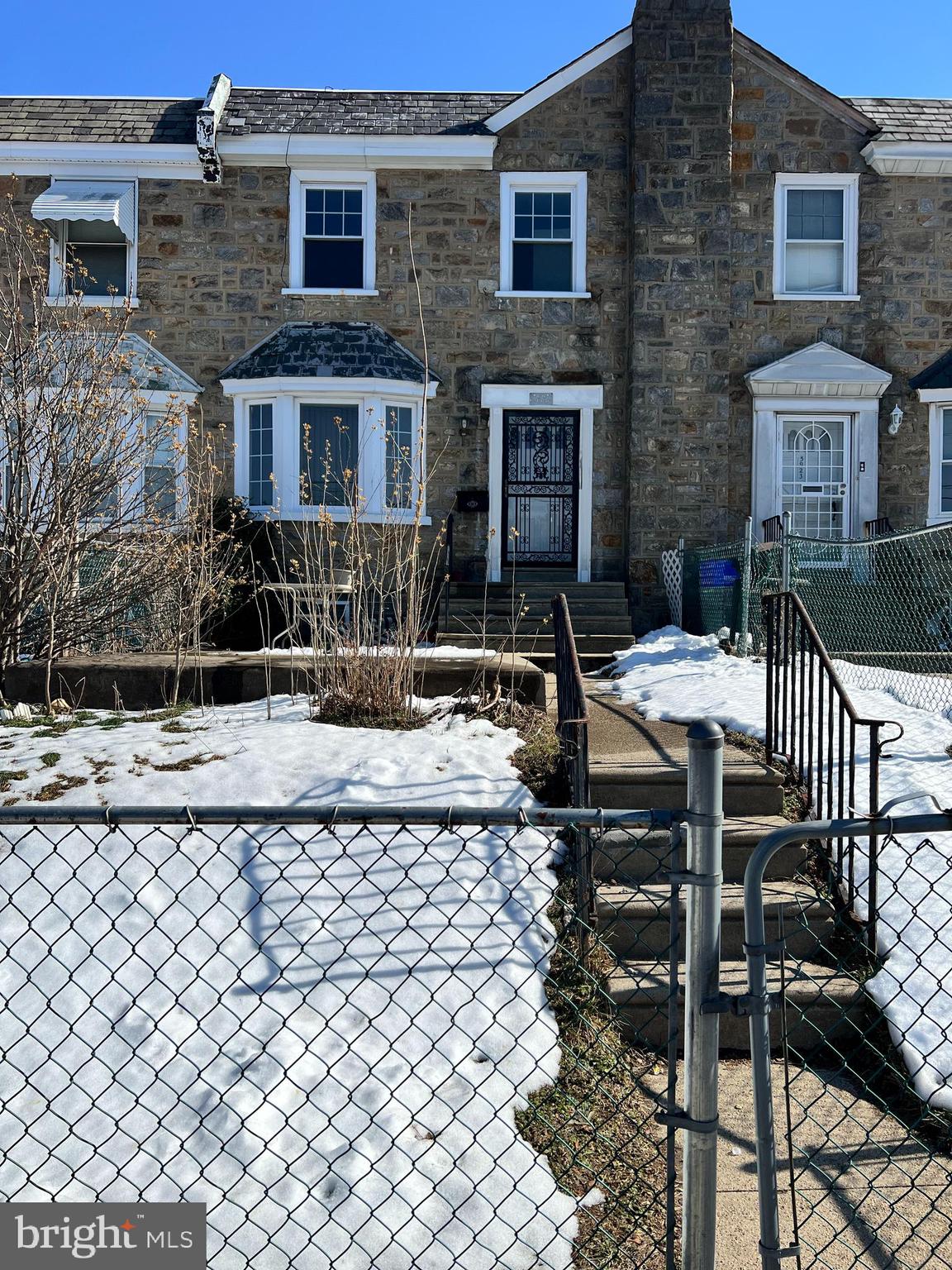 OXFORD CIRCLE - Residential Lease