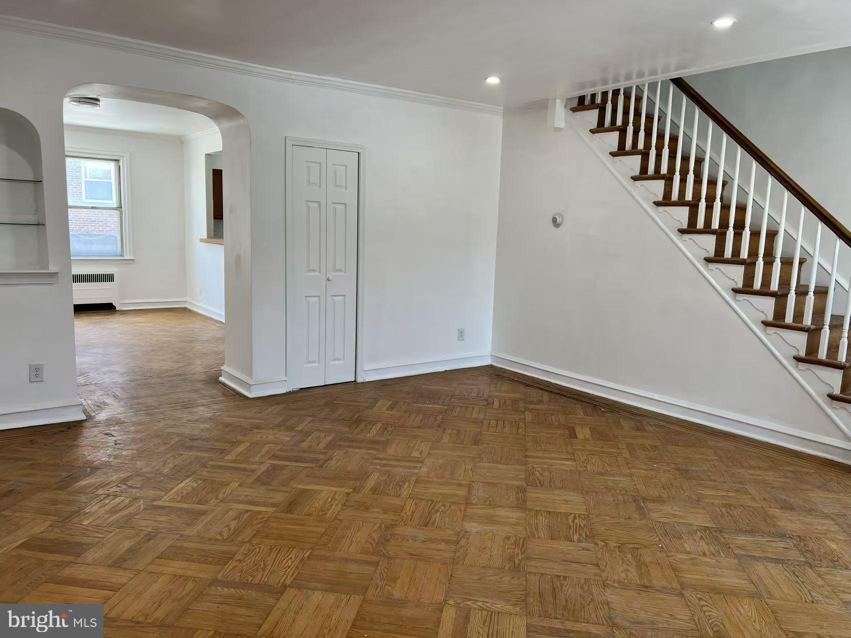 OXFORD CIRCLE - Residential Lease