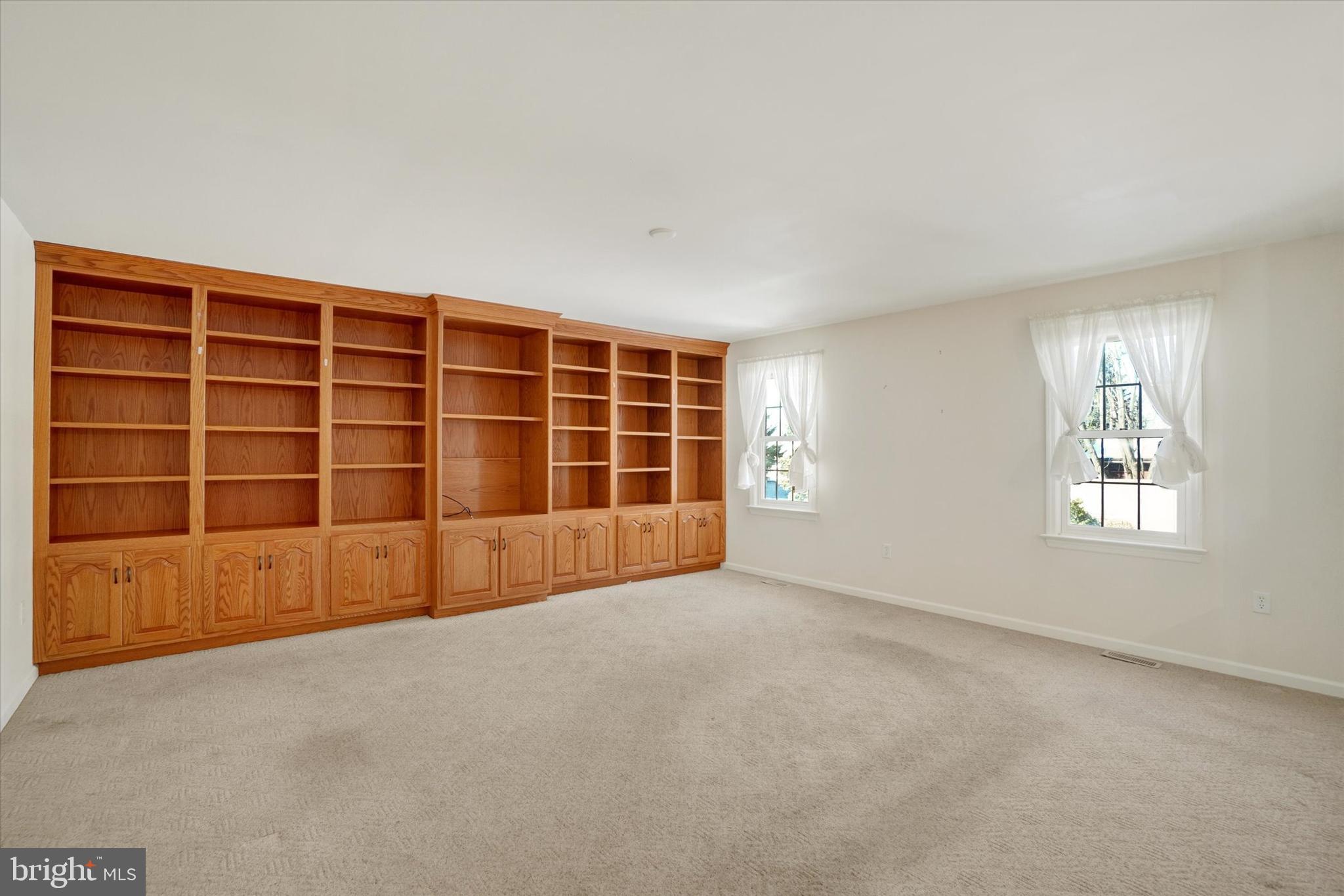 CHESTNUT RIDGE - Residential