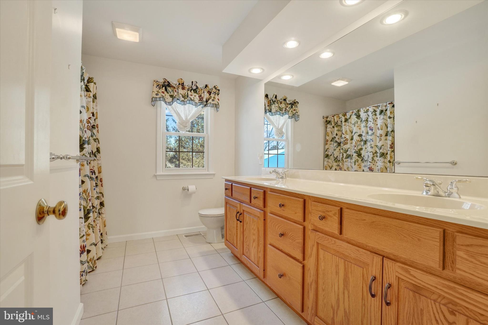 CHESTNUT RIDGE - Residential