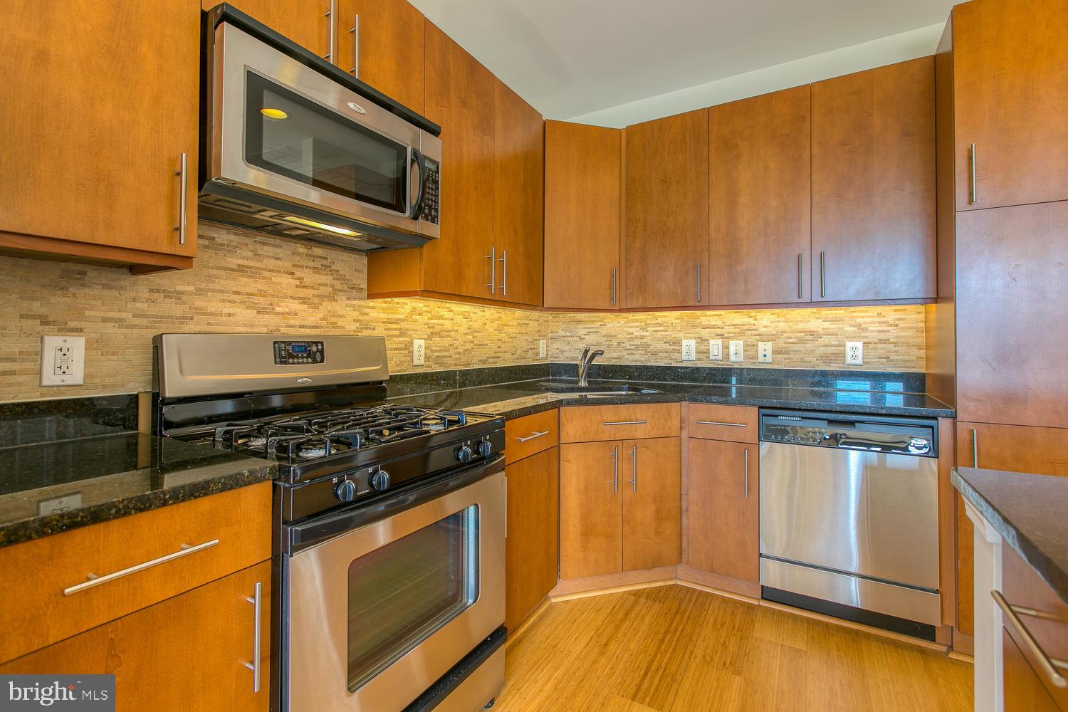 444 W BROAD STREET 515