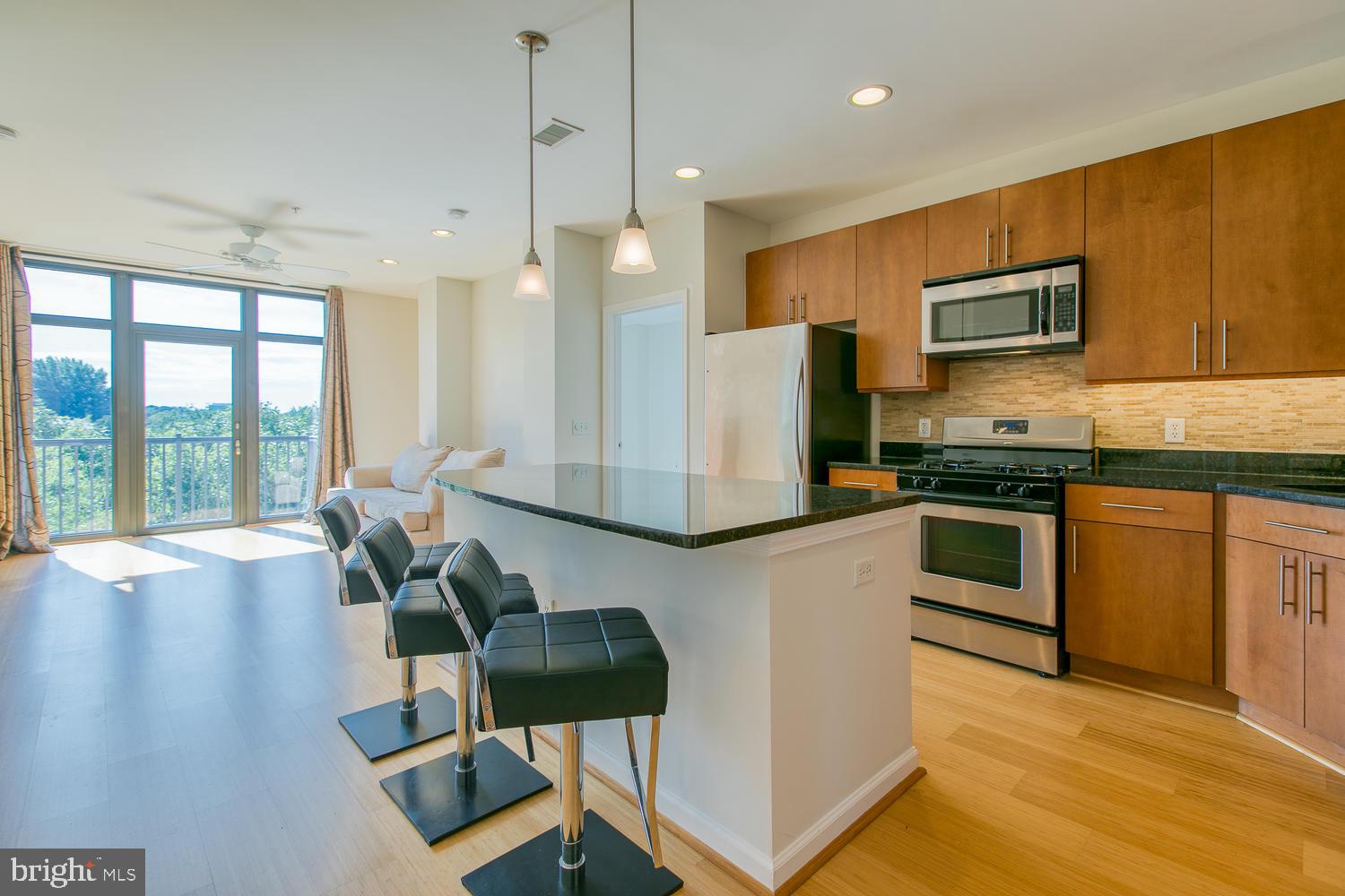 444 W BROAD STREET 515