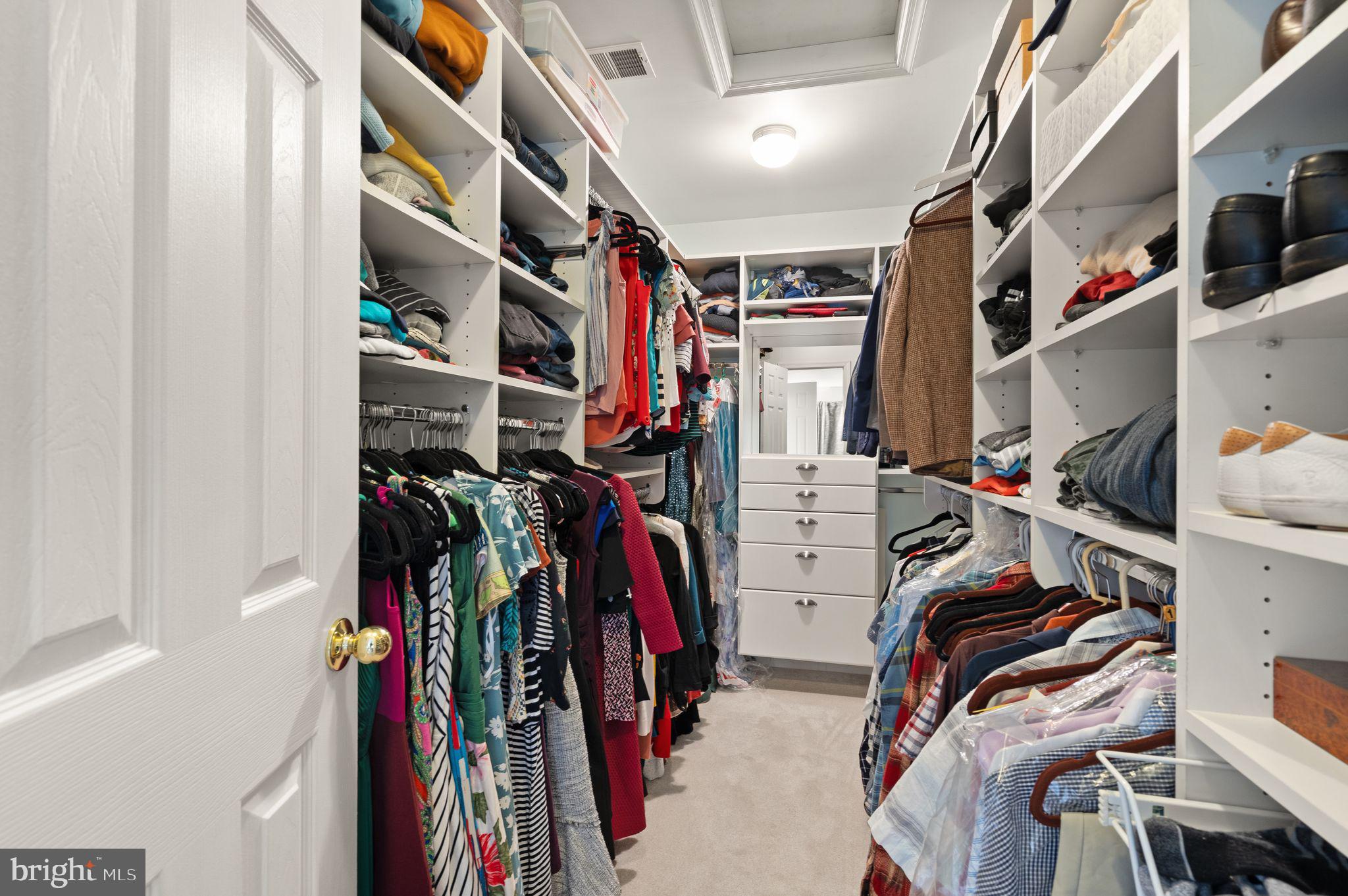 MANORS OF LEESBURG - Residential