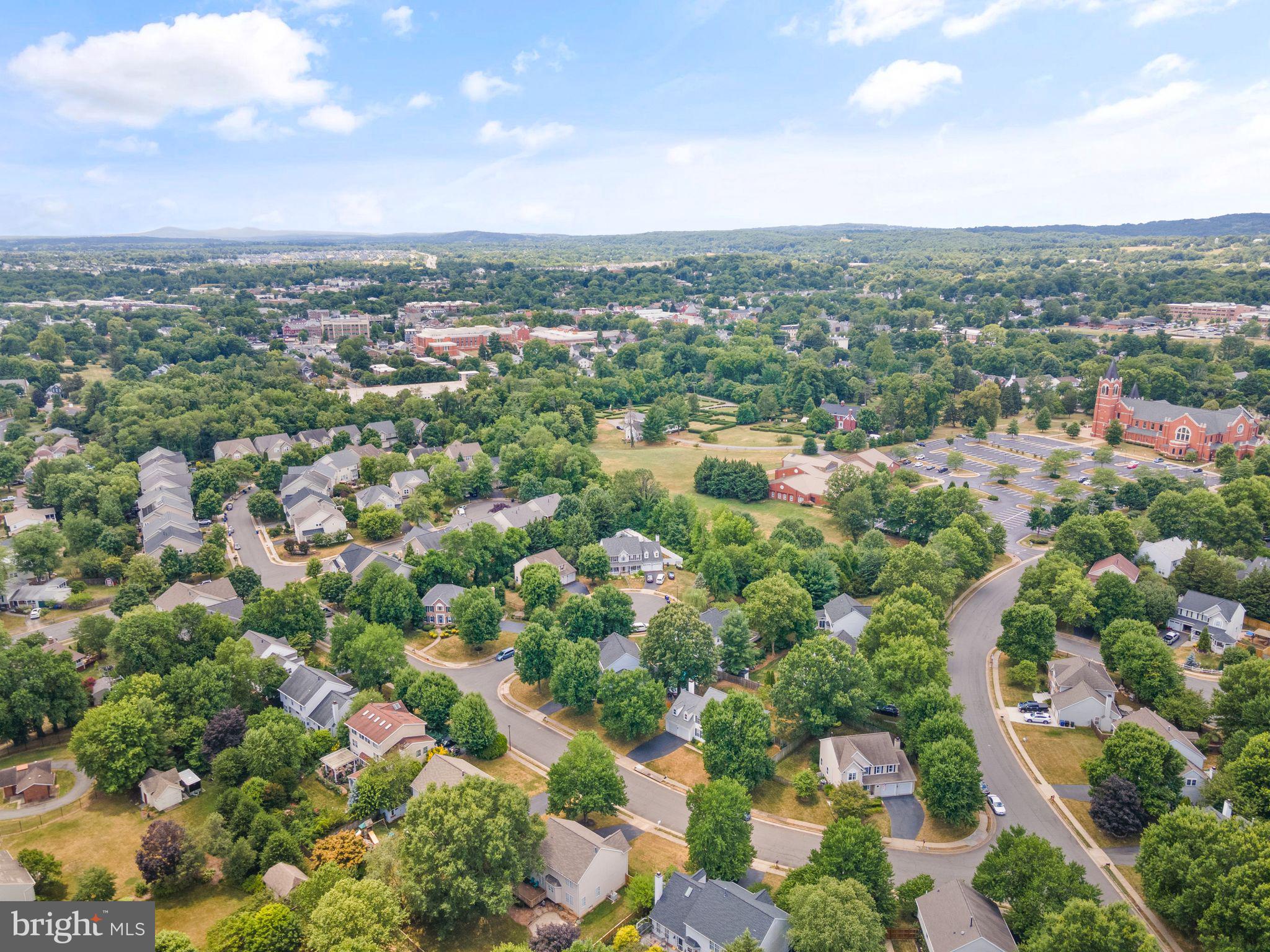 MANORS OF LEESBURG - Residential