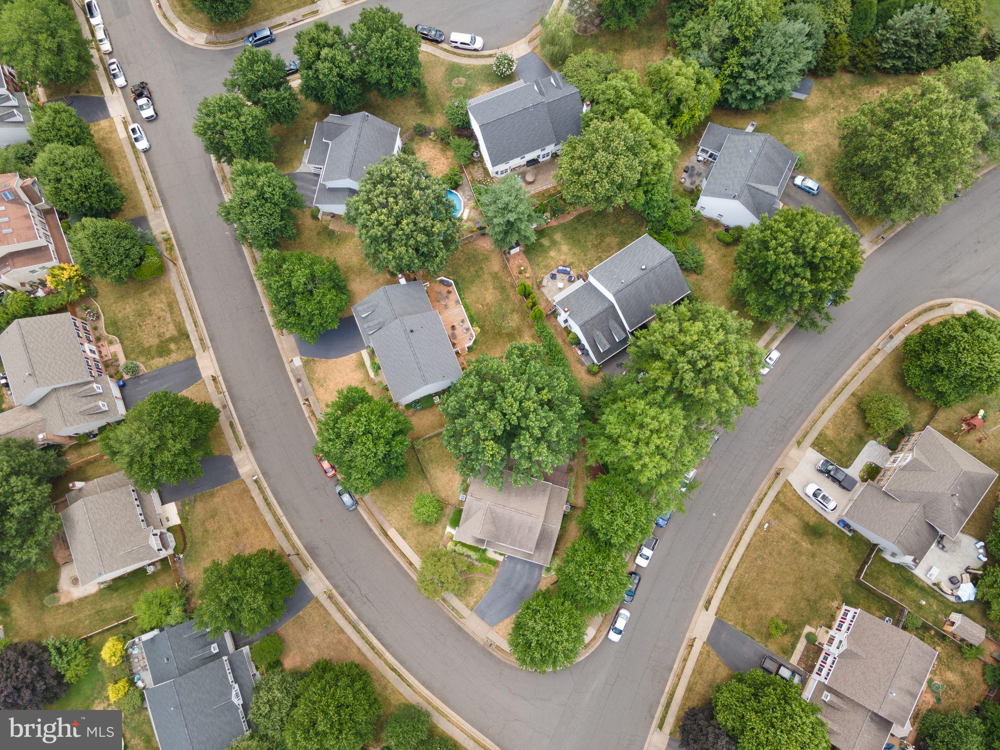 MANORS OF LEESBURG - Residential