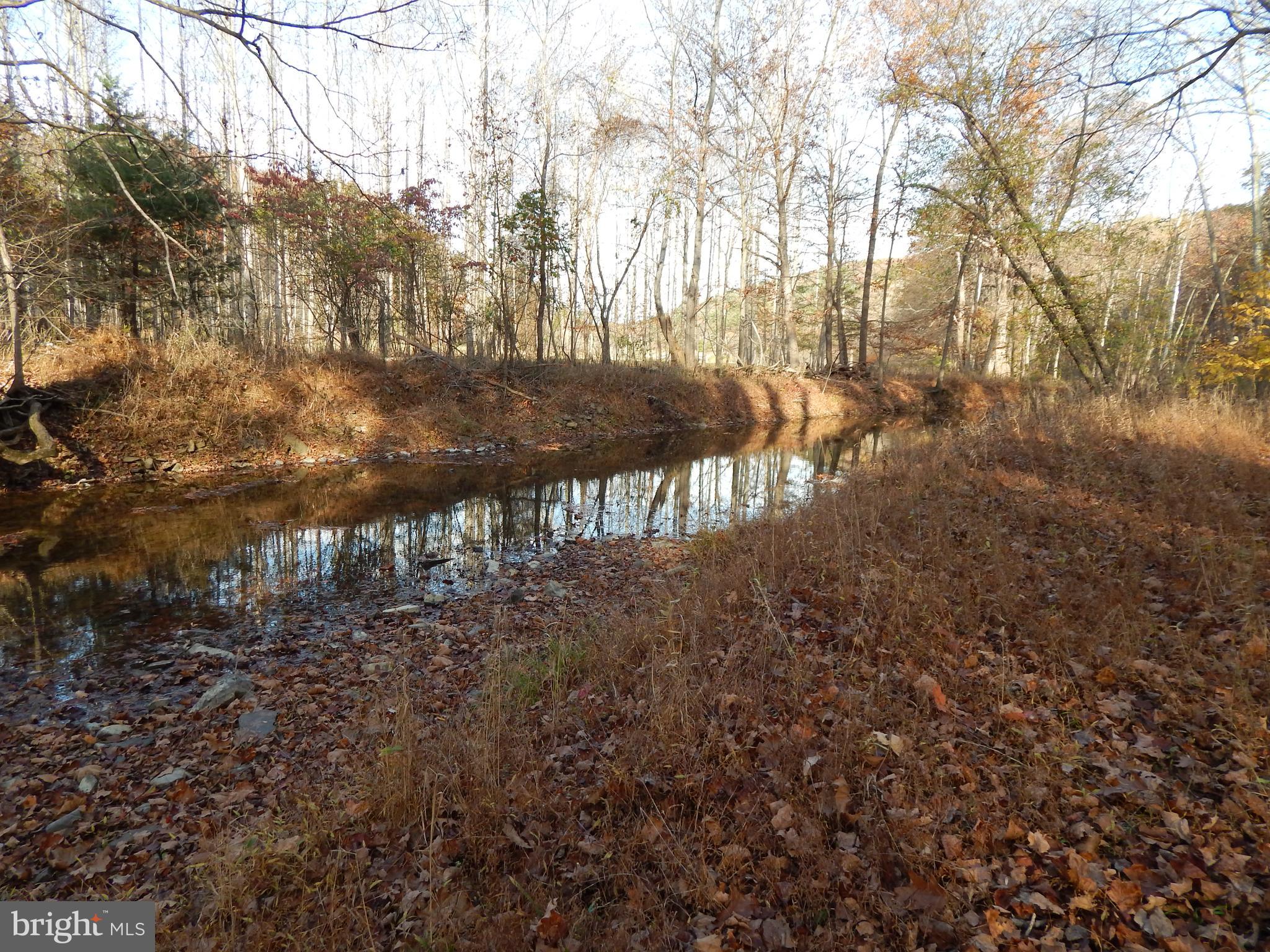 COLONIAL VILLAGE - Land
