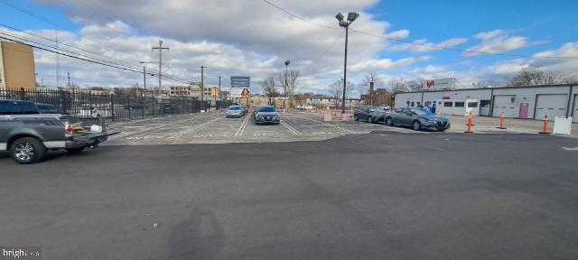 FRANKFORD - Commercial Sale