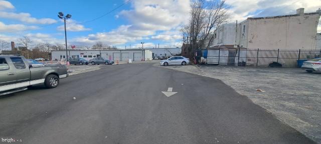 FRANKFORD - Commercial Sale