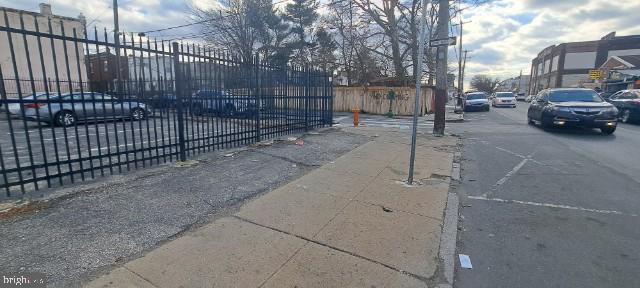 FRANKFORD - Commercial Sale