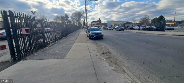 FRANKFORD - Commercial Sale