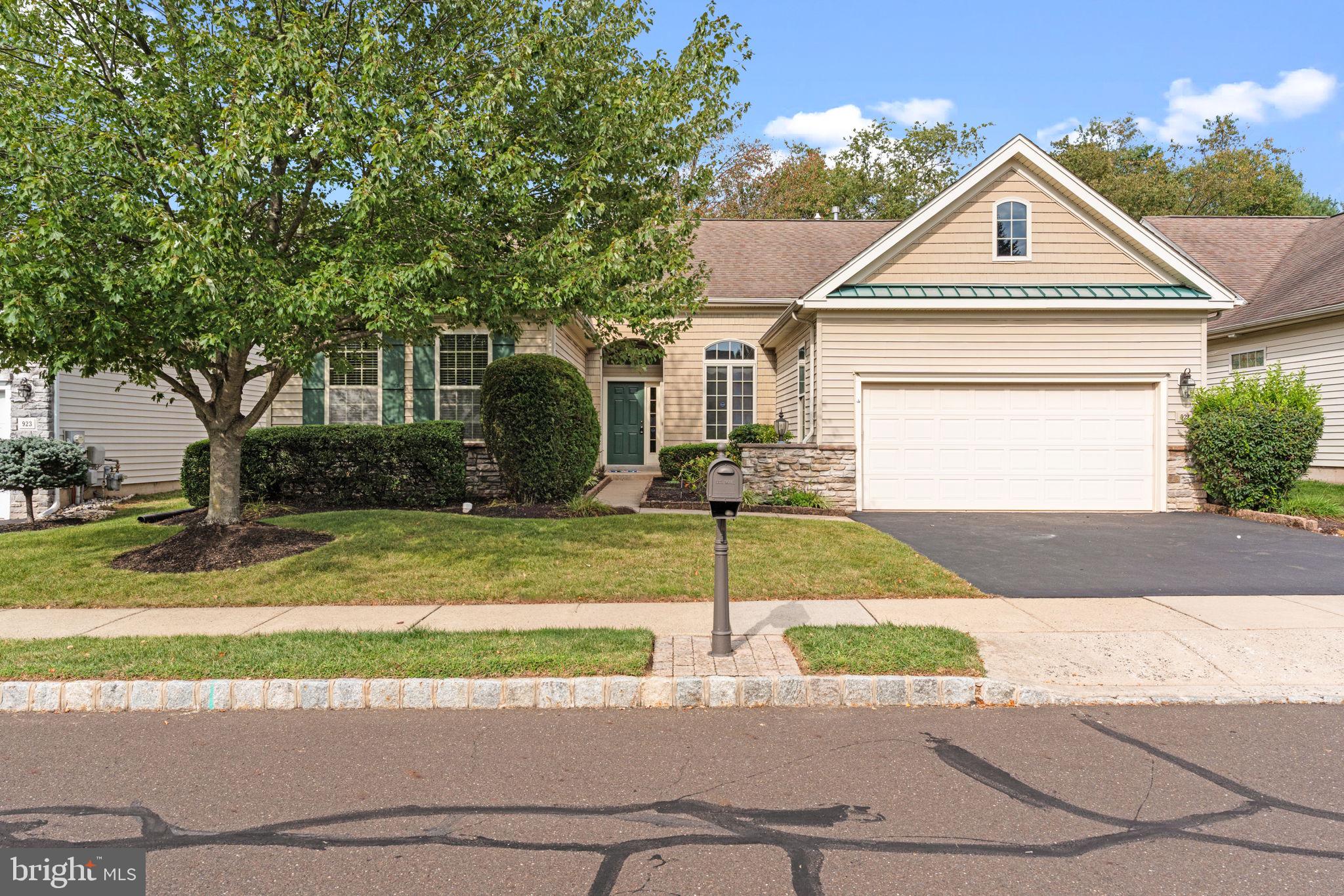 921 NATHANIEL TRAIL