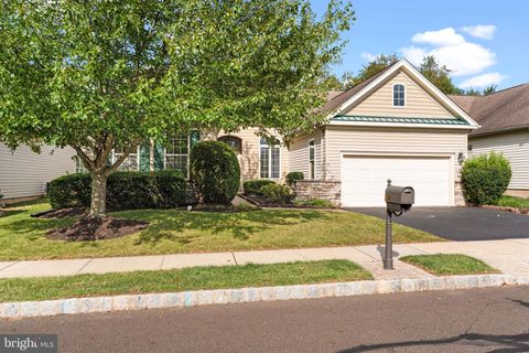 921 NATHANIEL TRAIL WARWICK PA 18974