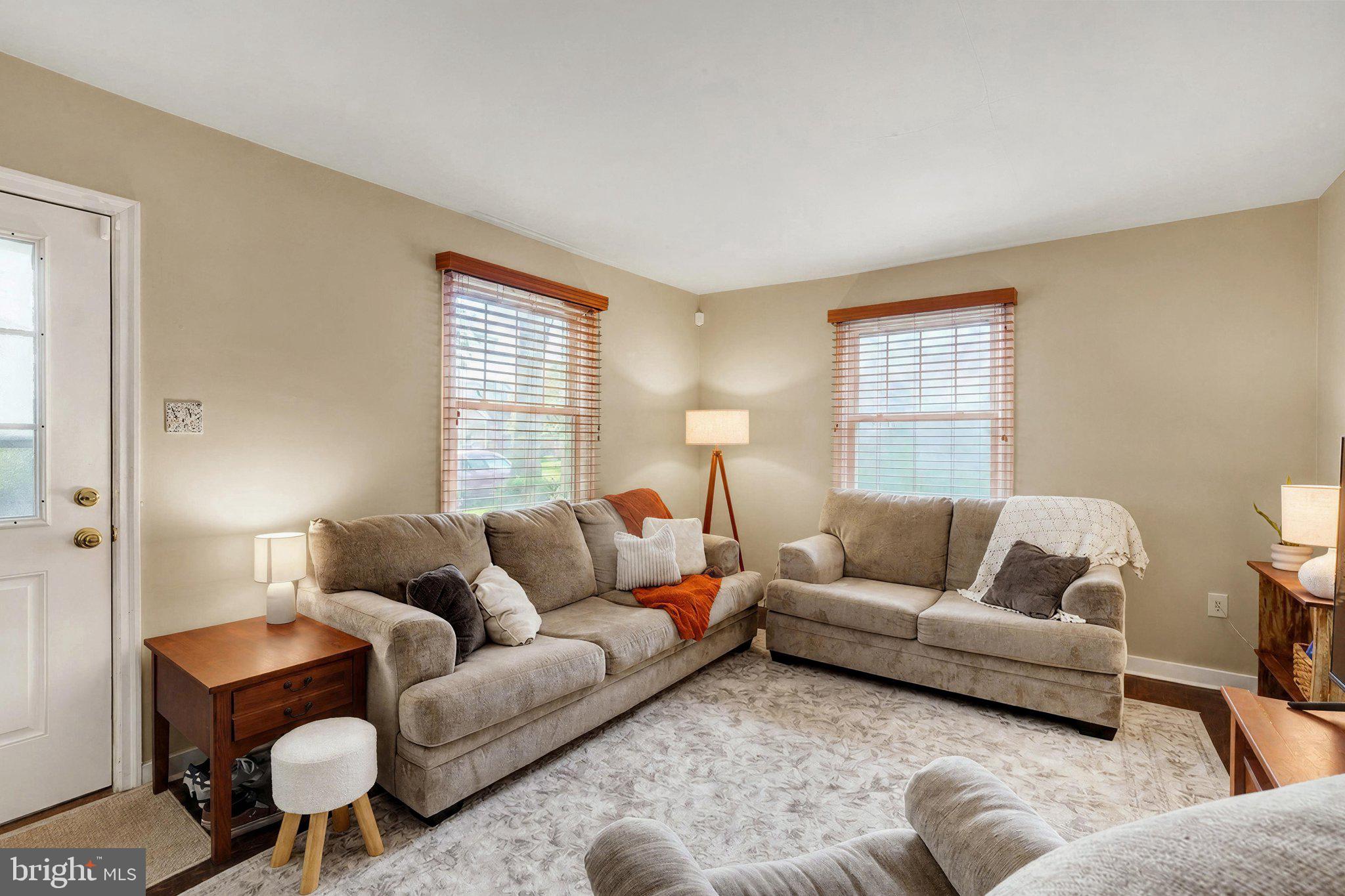 212 LYNDHURST ROAD