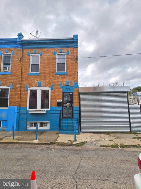 Townhouse For Rent - 620 W Mayfield Street<br/> PHILADELPHIA, PA 19133