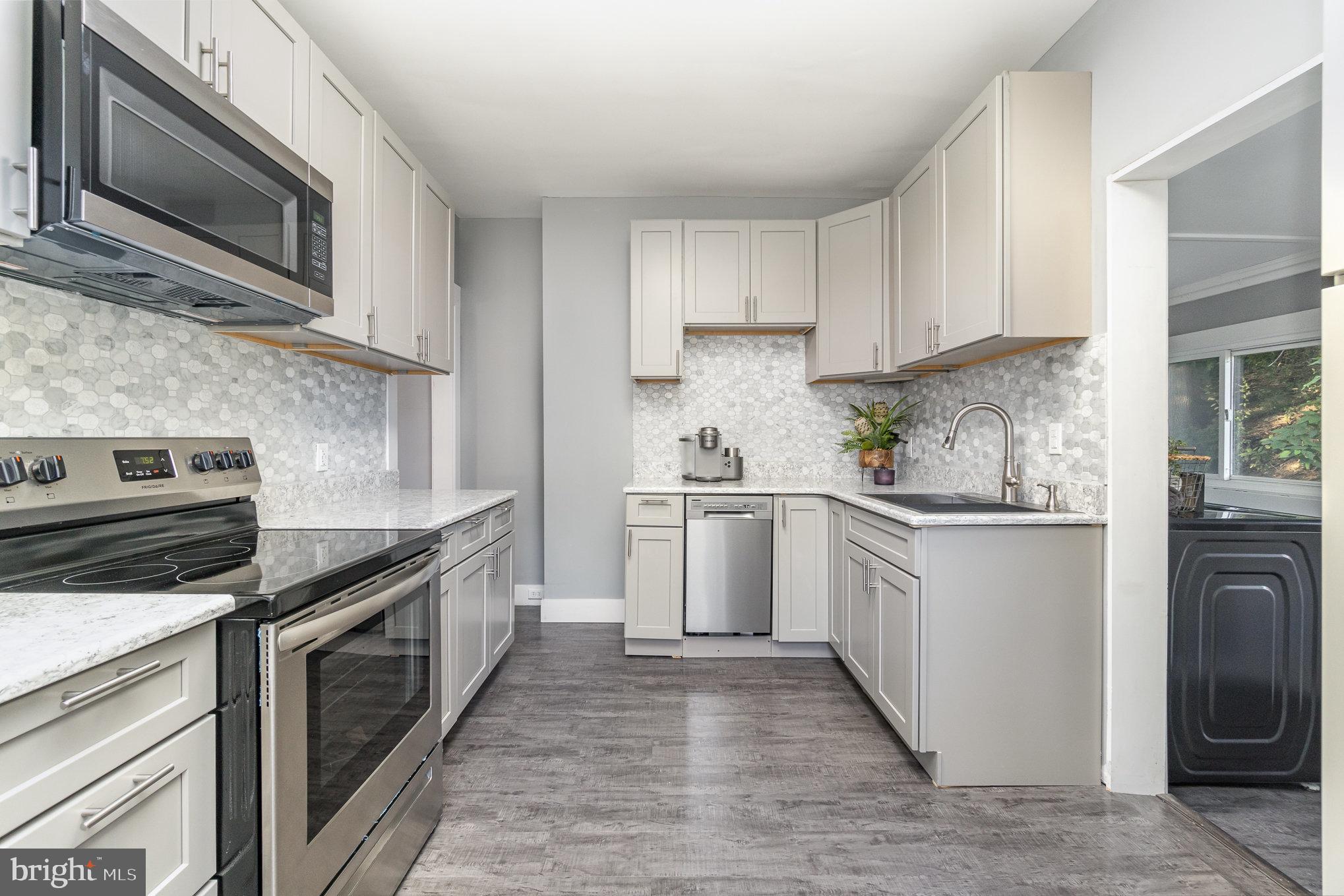 EAST PENNSBORO - Residential