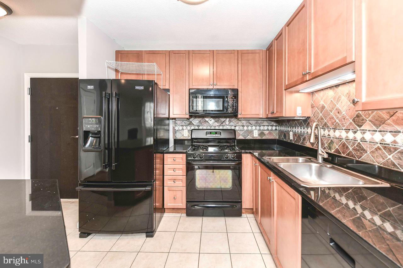 851 N GLEBE ROAD N 1221