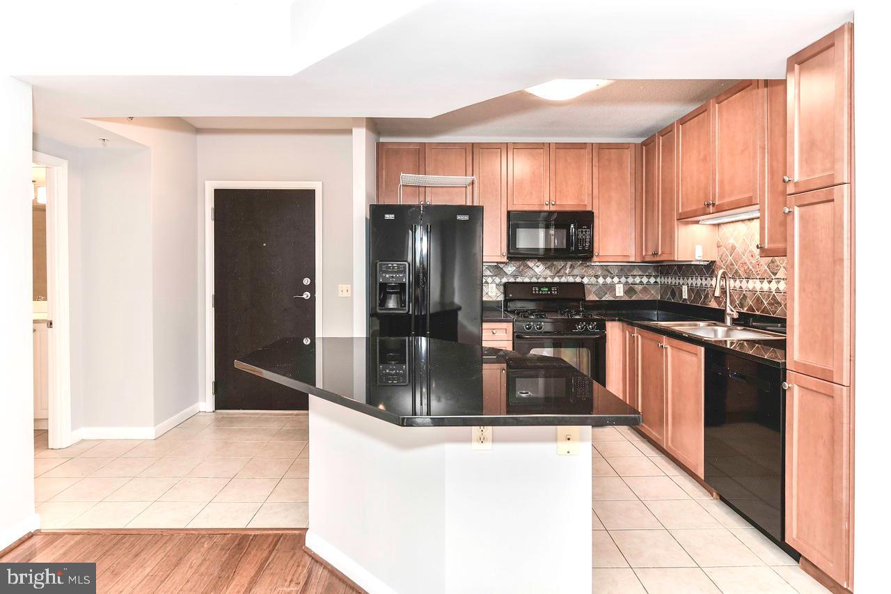 851 N GLEBE ROAD N 1221