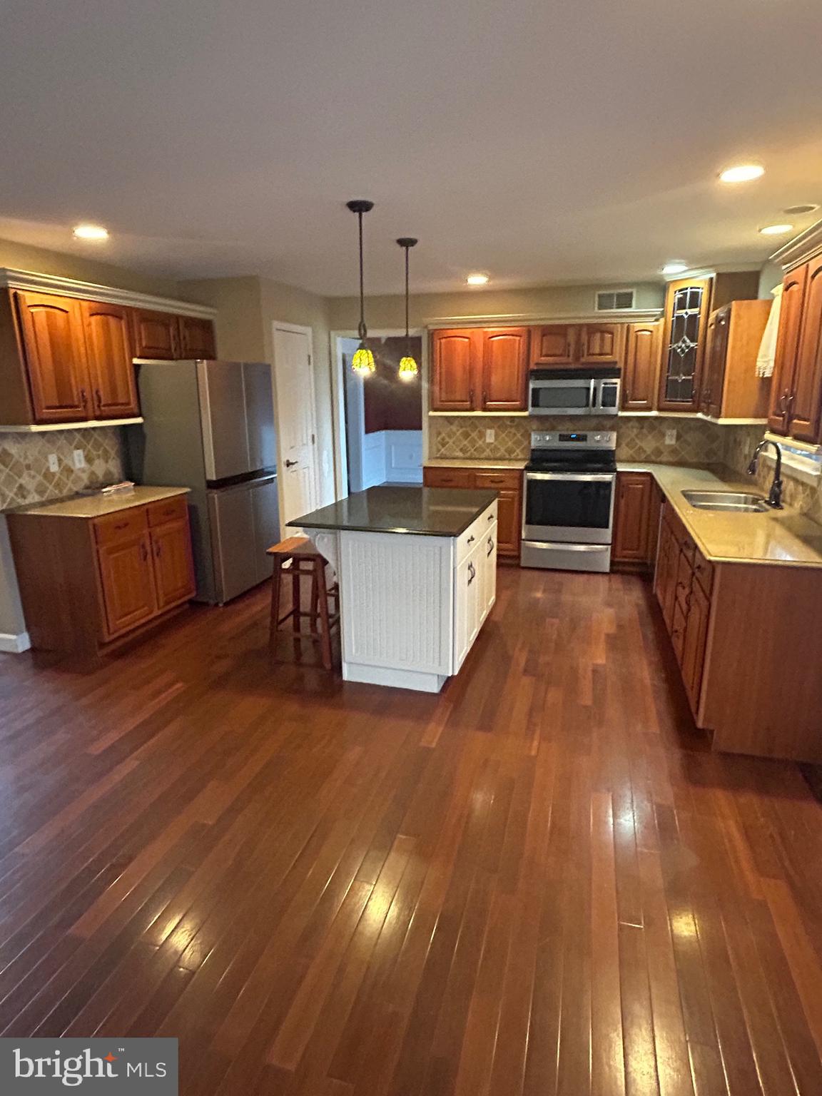 GLENMAR - Residential Lease