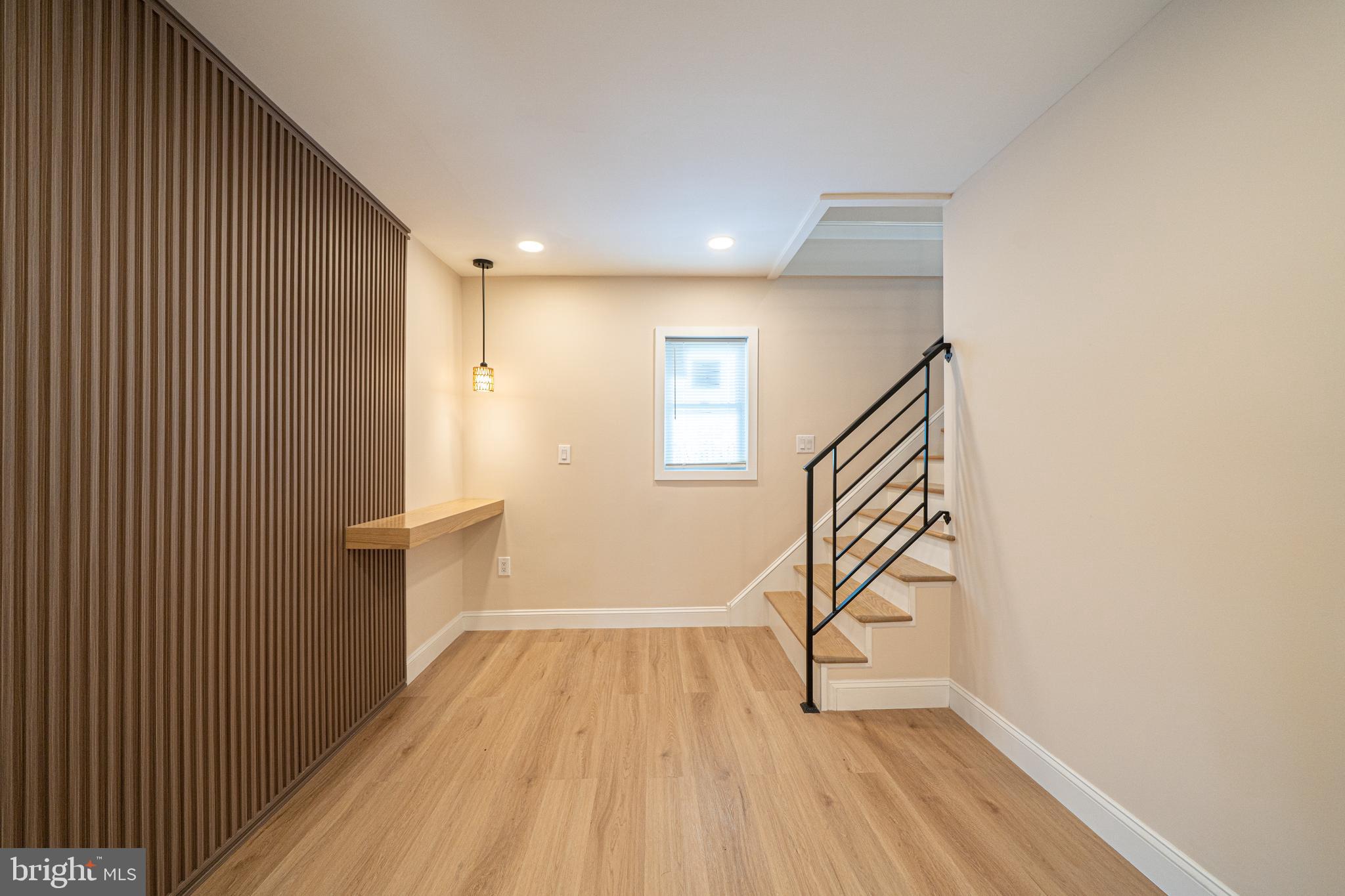 ACADEMY GARDENS - Residential