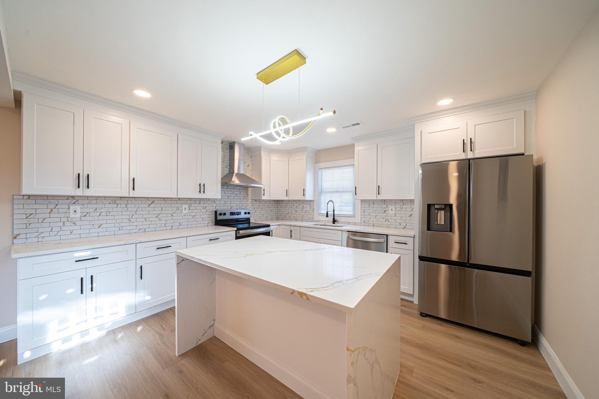 ACADEMY GARDENS - Residential