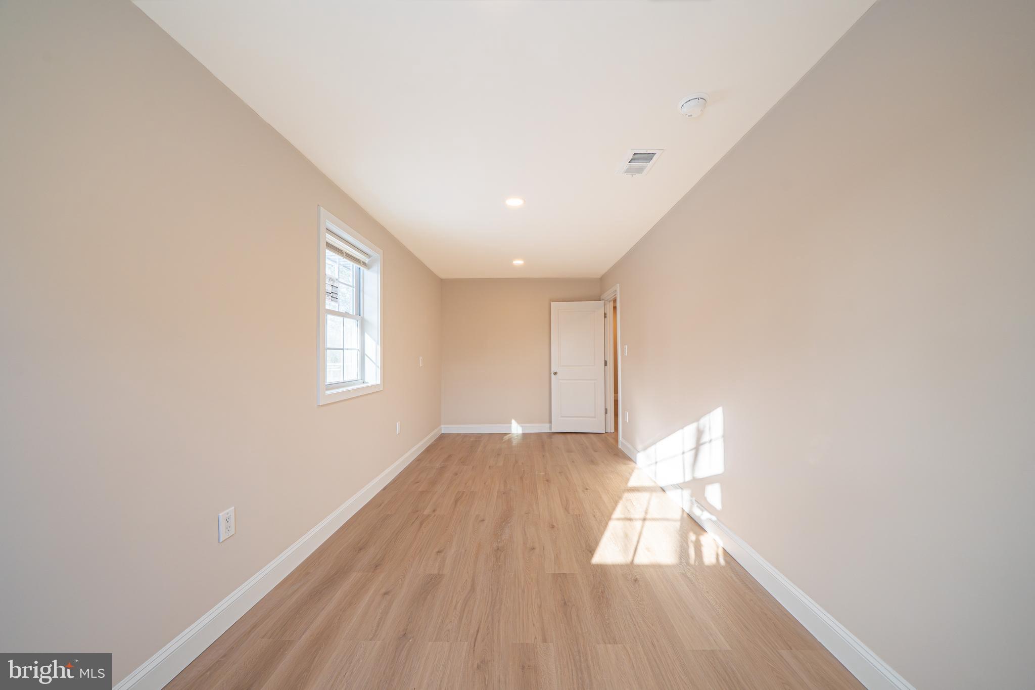 ACADEMY GARDENS - Residential