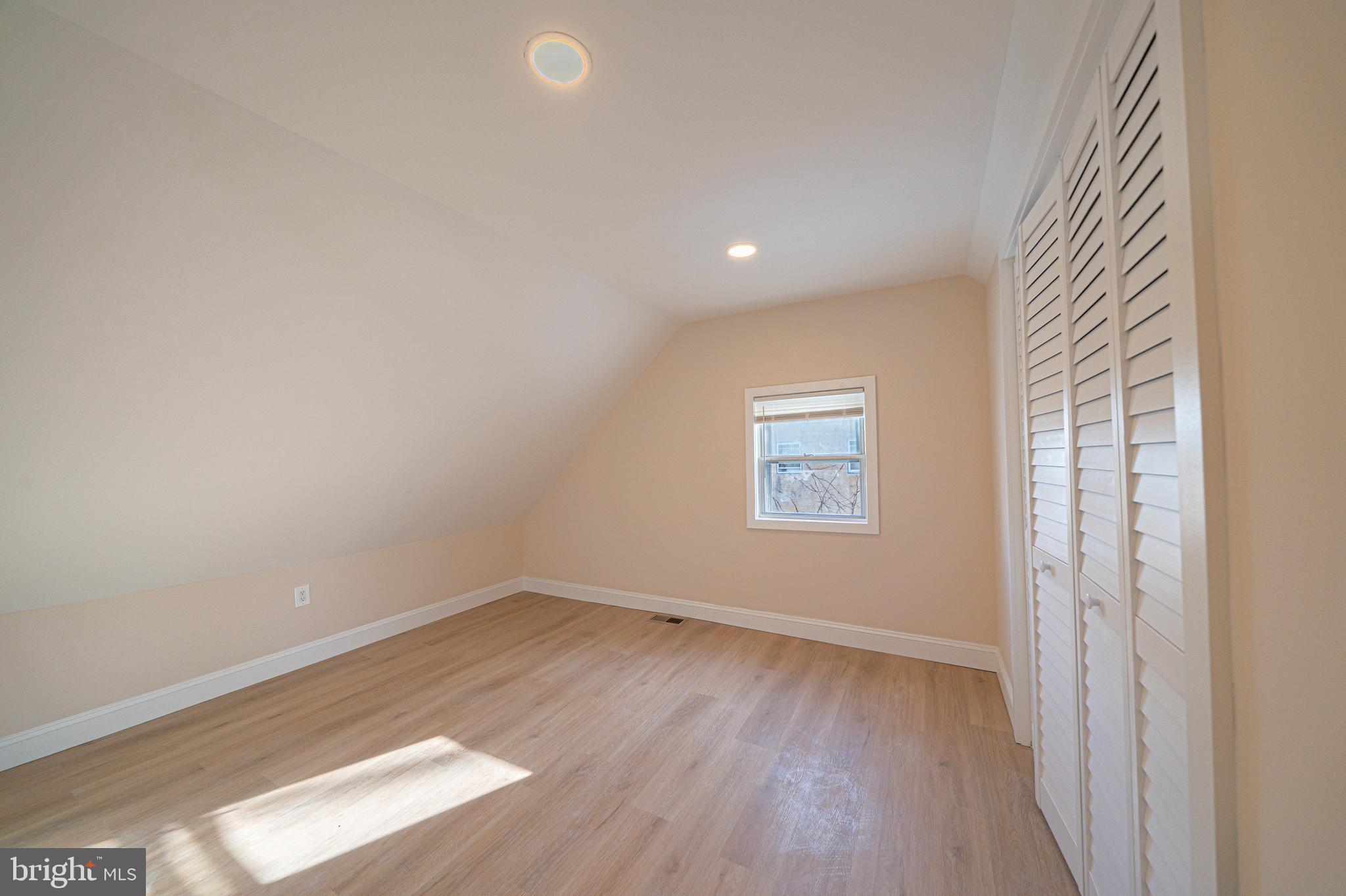 ACADEMY GARDENS - Residential