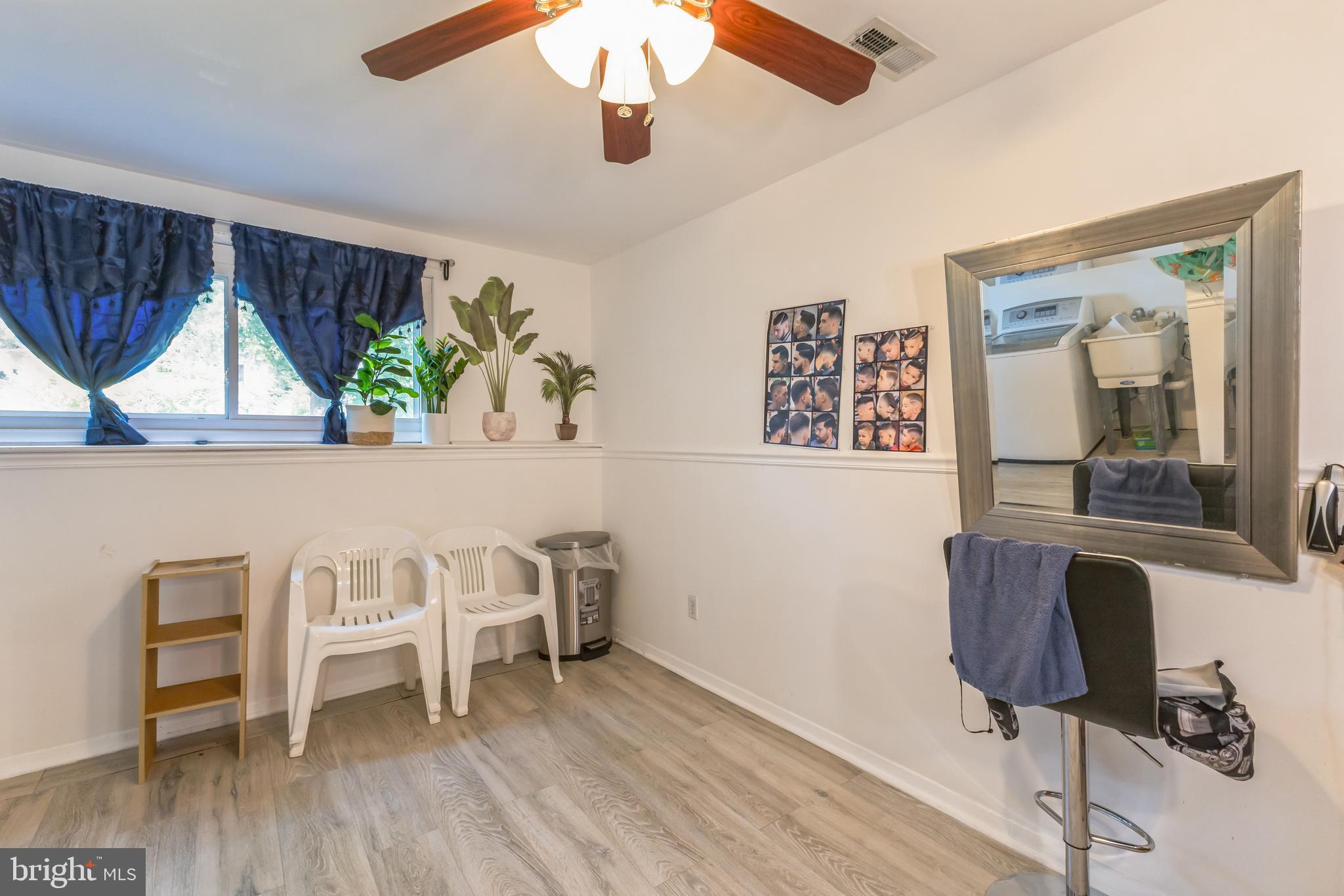 WYNNEWOOD - Residential
