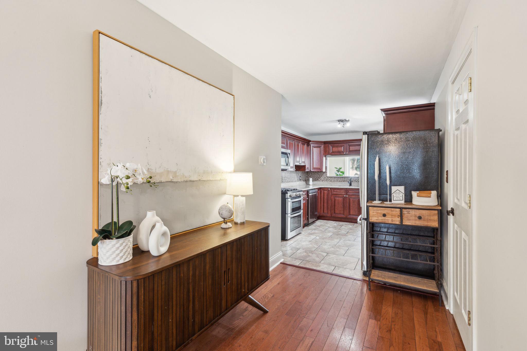 PORT RICHMOND - Residential