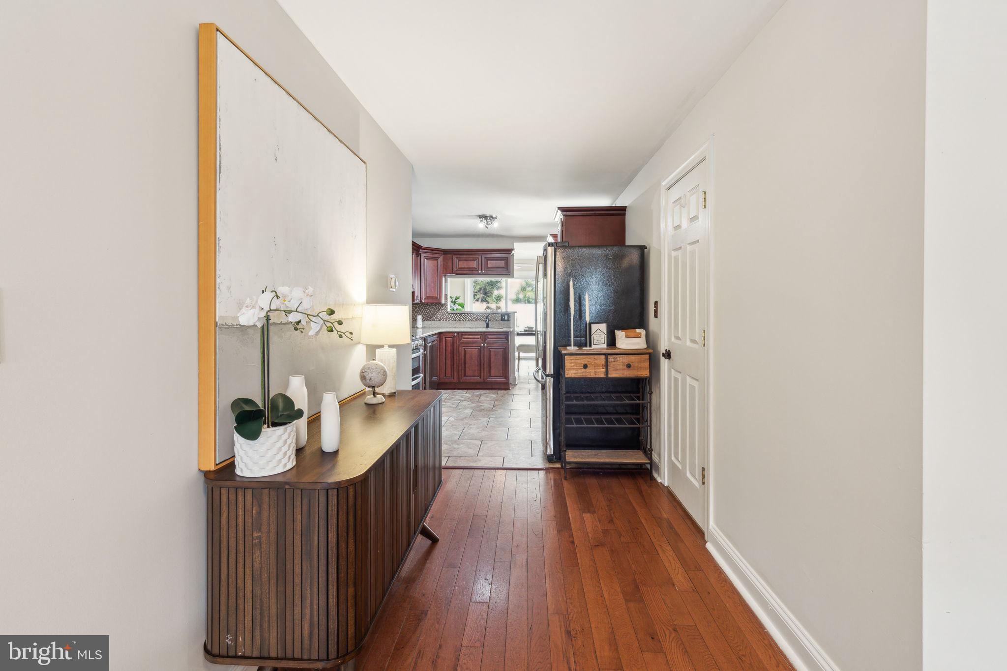 PORT RICHMOND - Residential