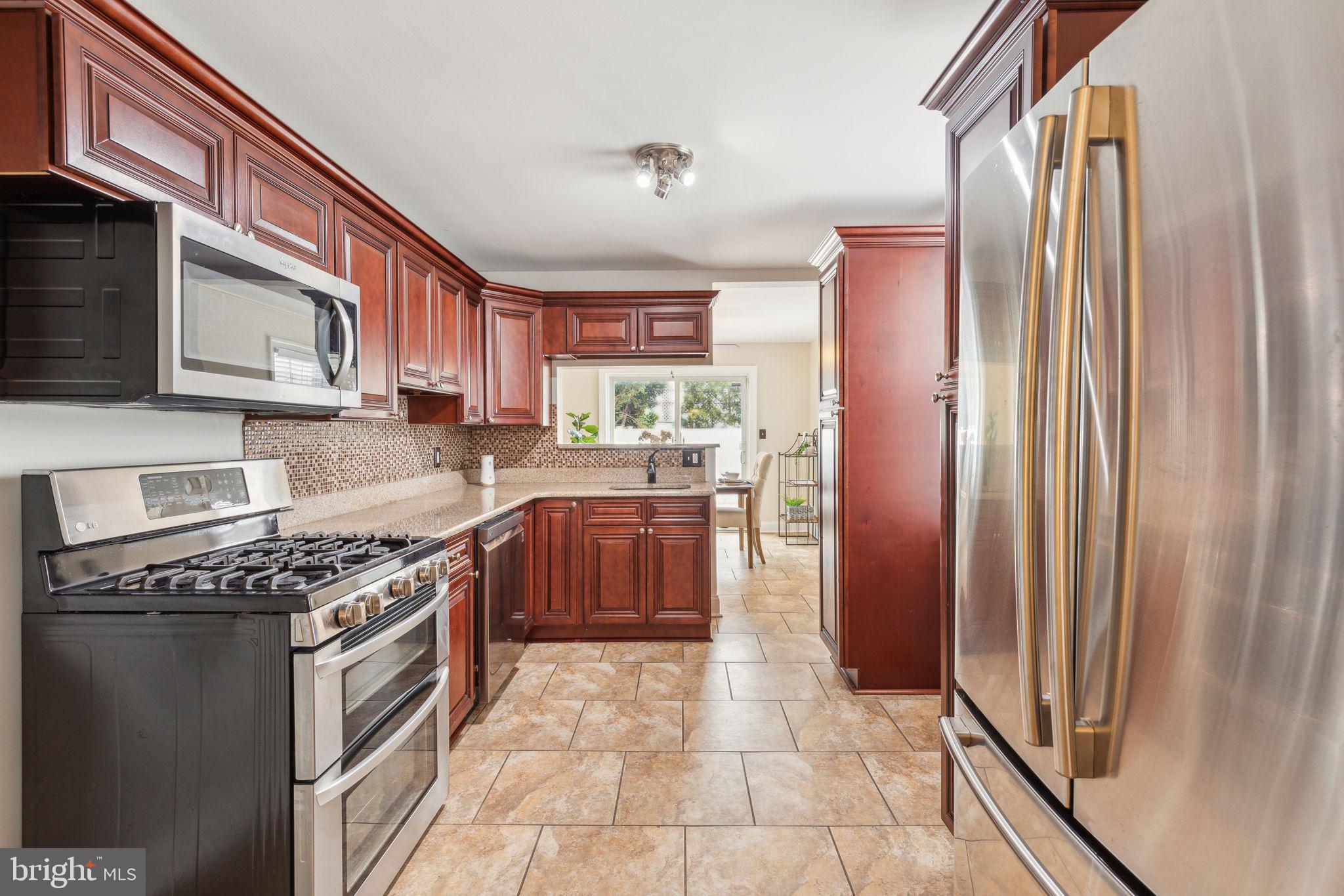 PORT RICHMOND - Residential