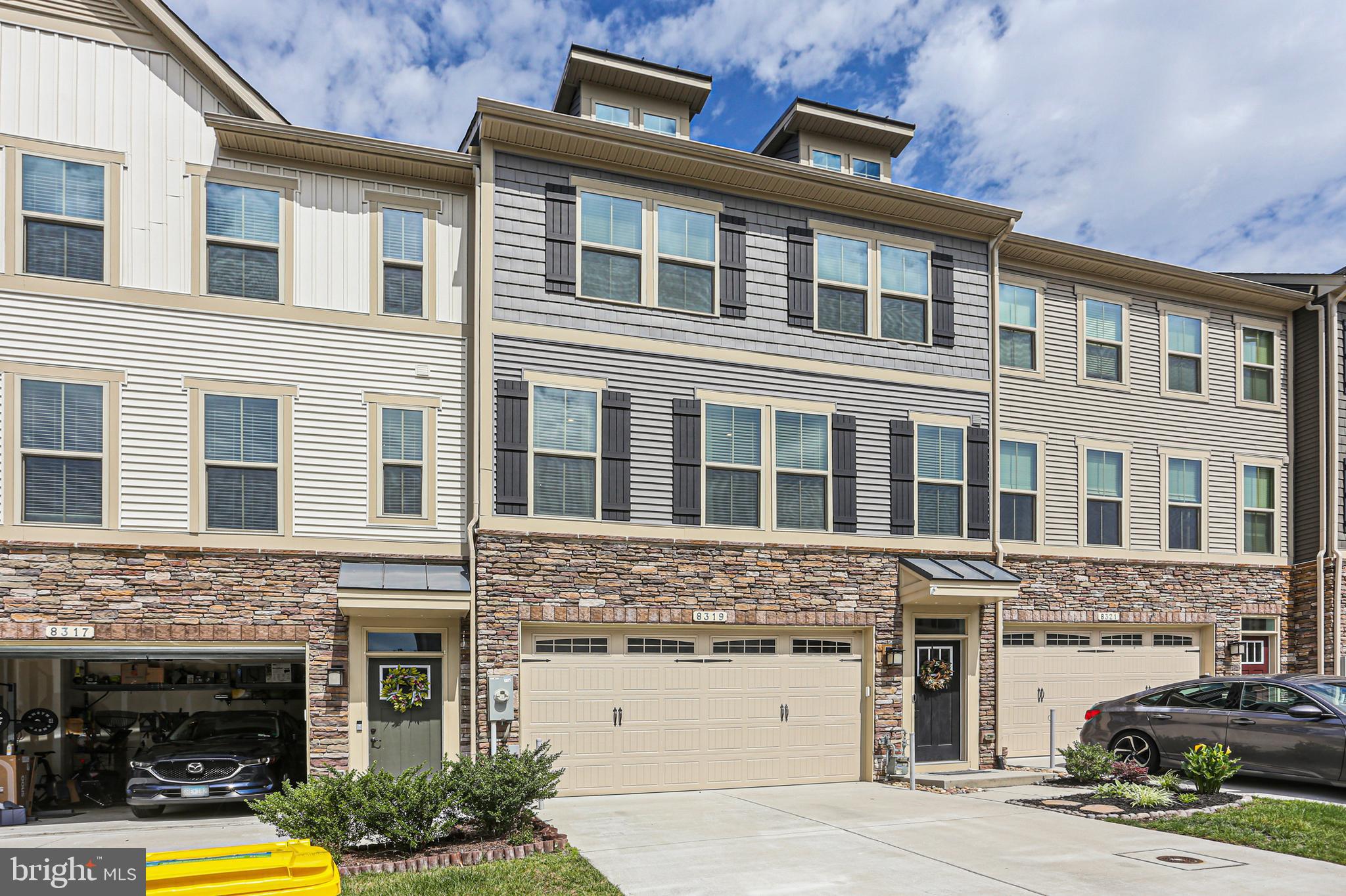 PONDVIEW - Residential