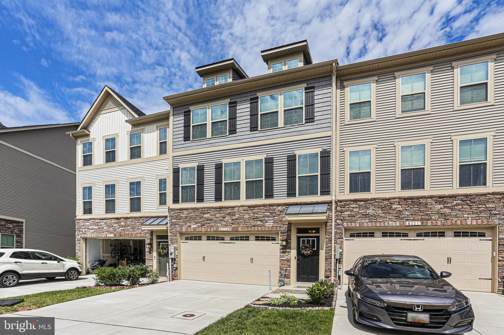 PONDVIEW - Residential