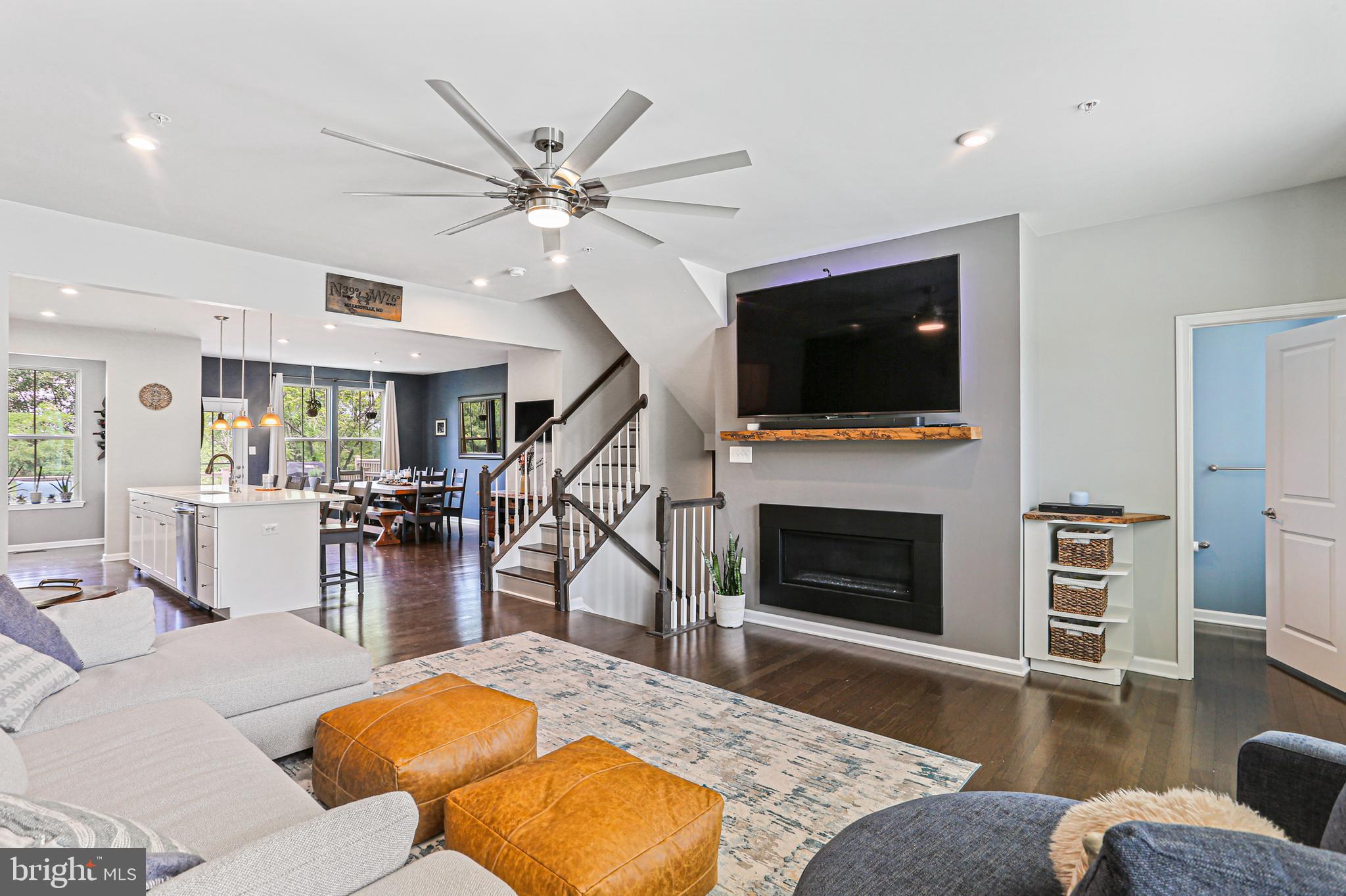 PONDVIEW - Residential