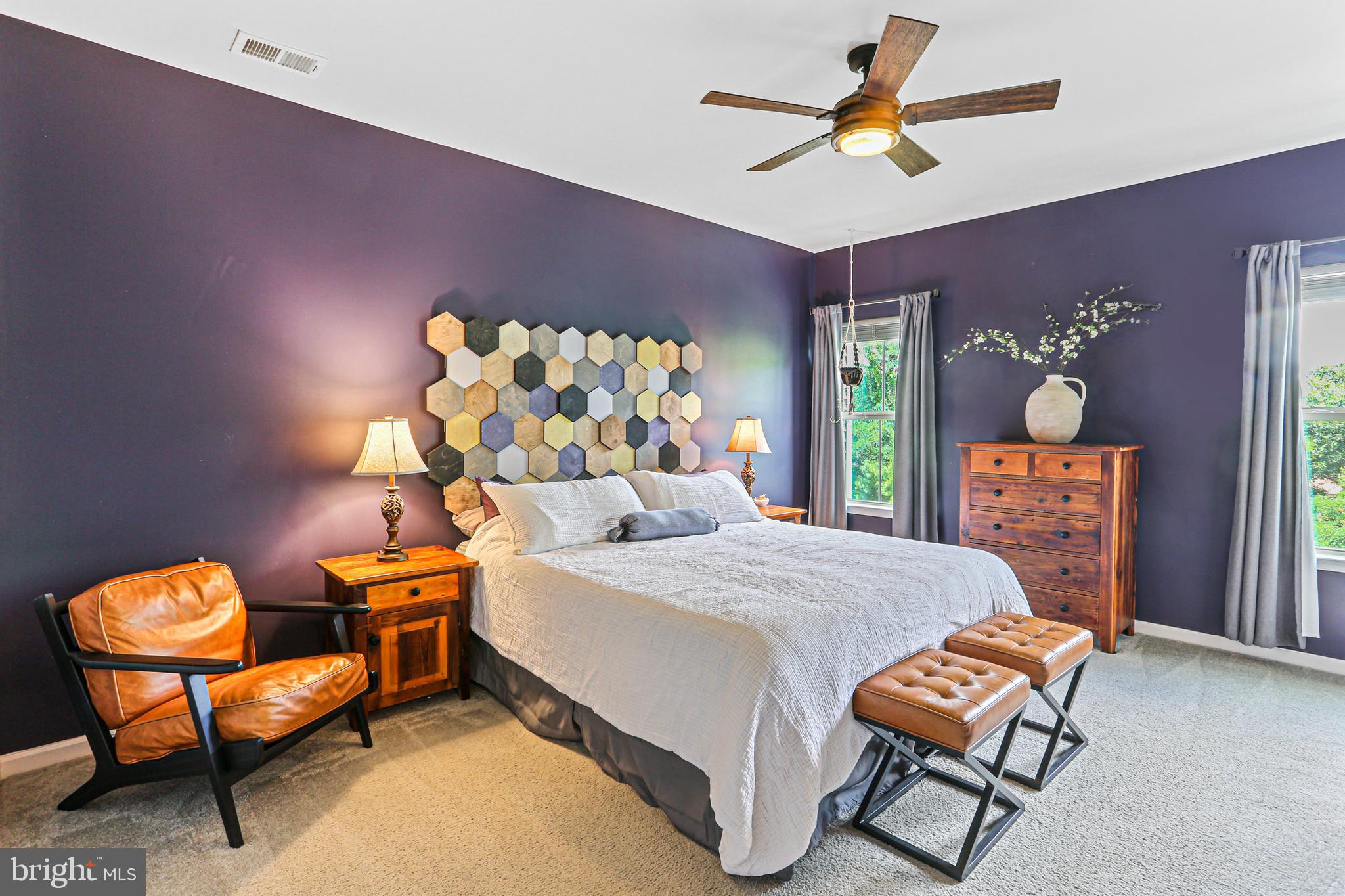 PONDVIEW - Residential