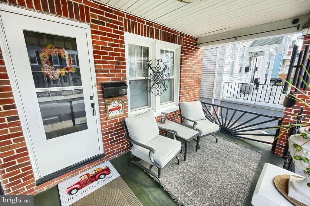 Photo of 937 N Duke Street, YORK, PA 17404 (MLS # PAYK2093258)