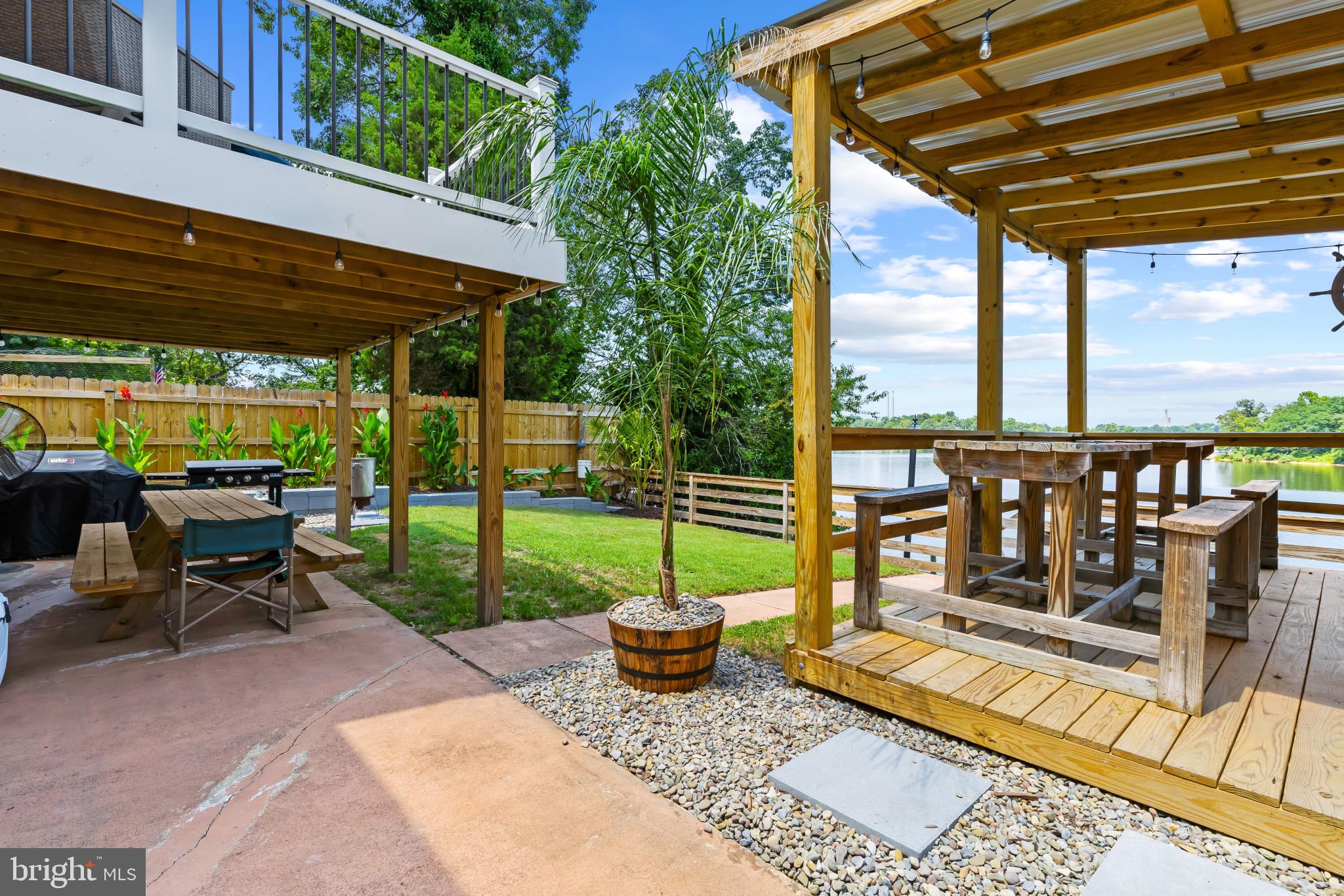 MOUNT PLEASANT BEACH - Residential