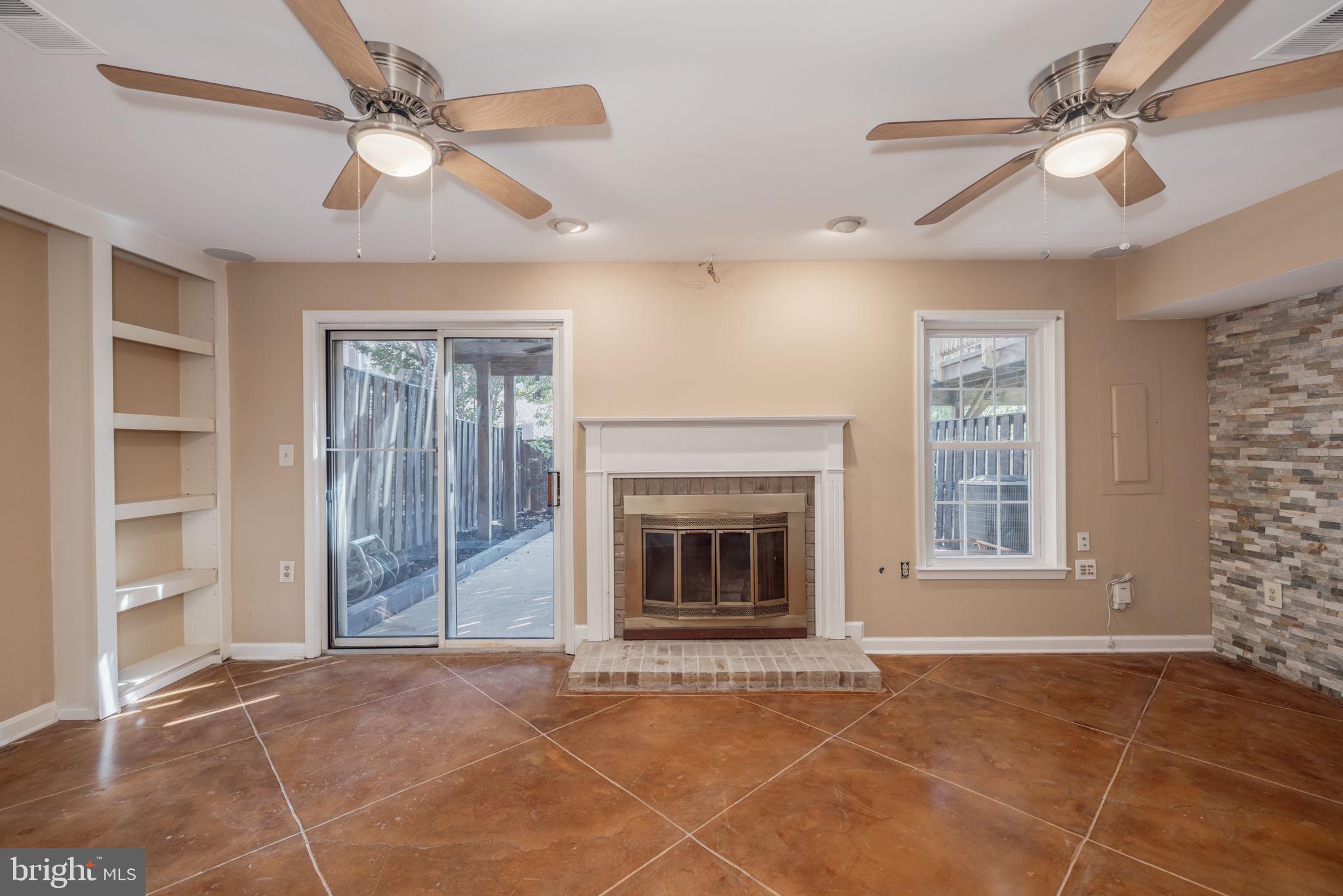 KINGSTOWNE - Residential