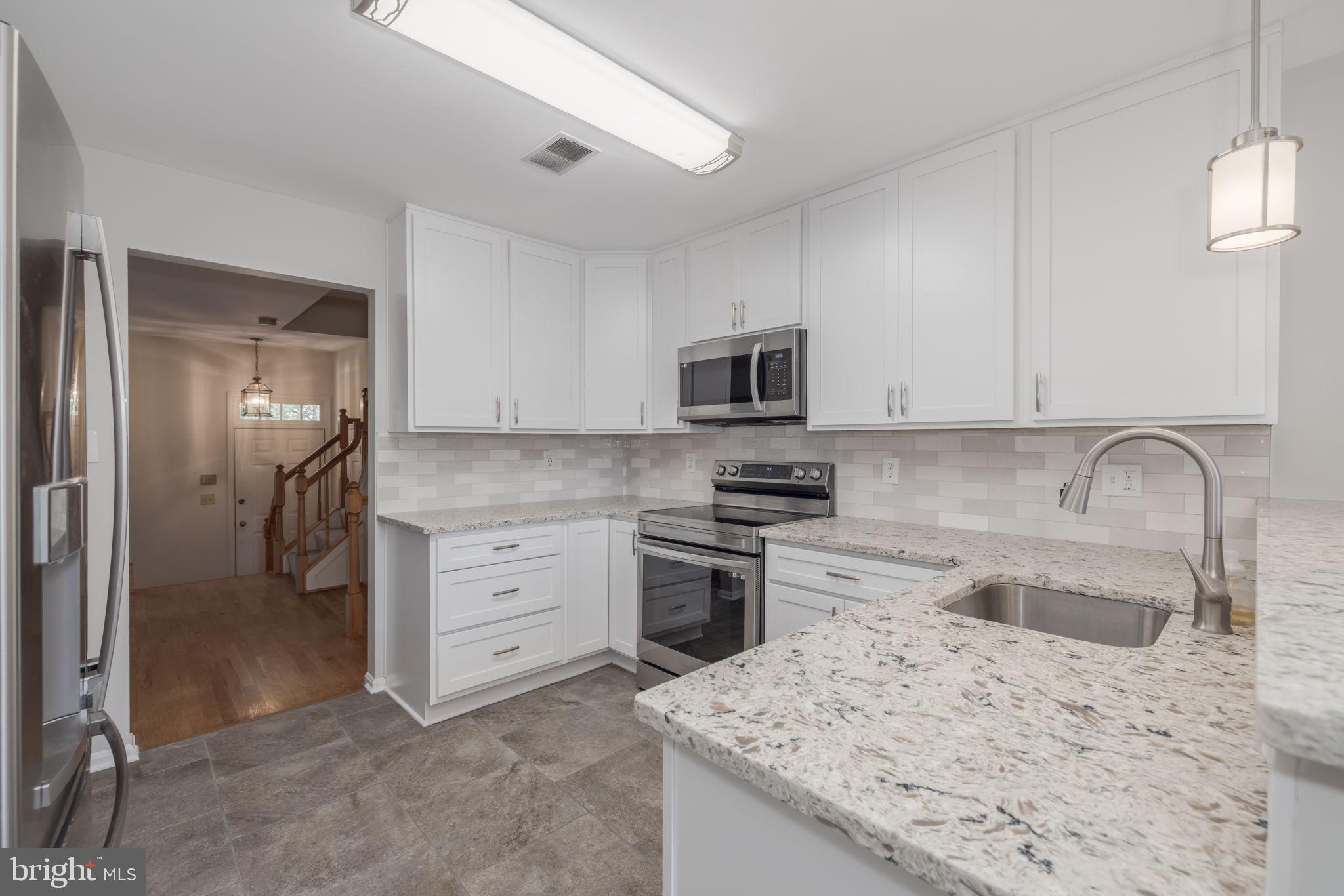 KINGSTOWNE - Residential