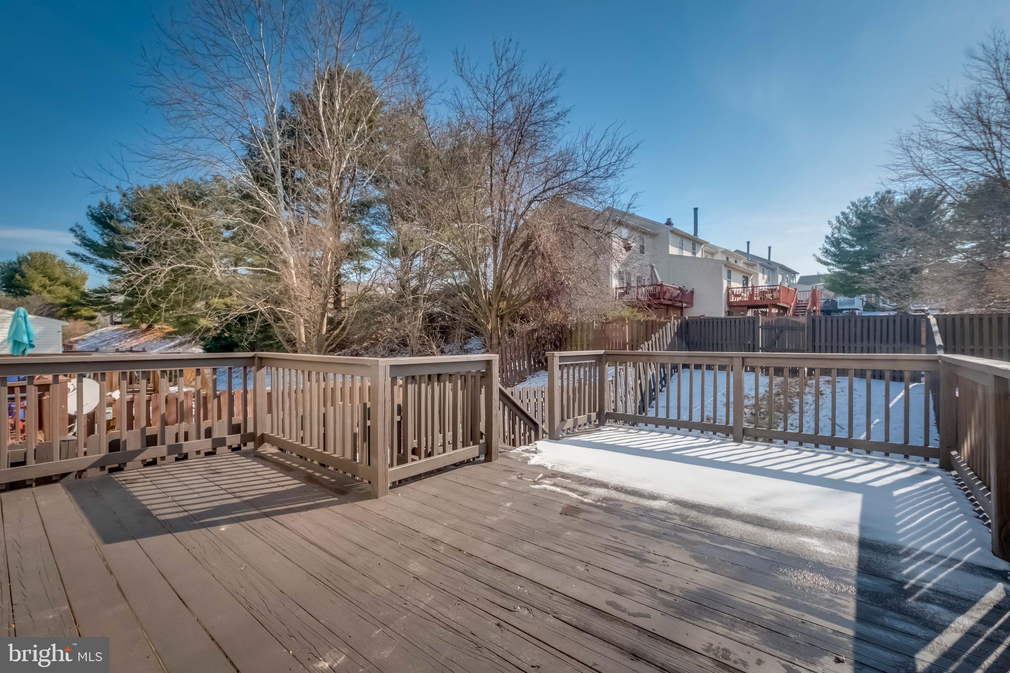 CONSTANT FRIENDSHIP - Residential